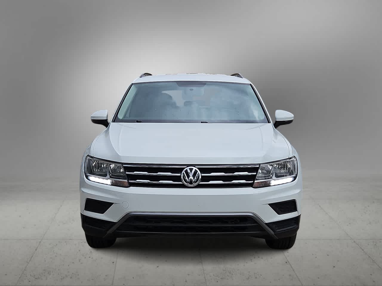 Thumbnail: 2018 Volkswagen Tiguan - 3
