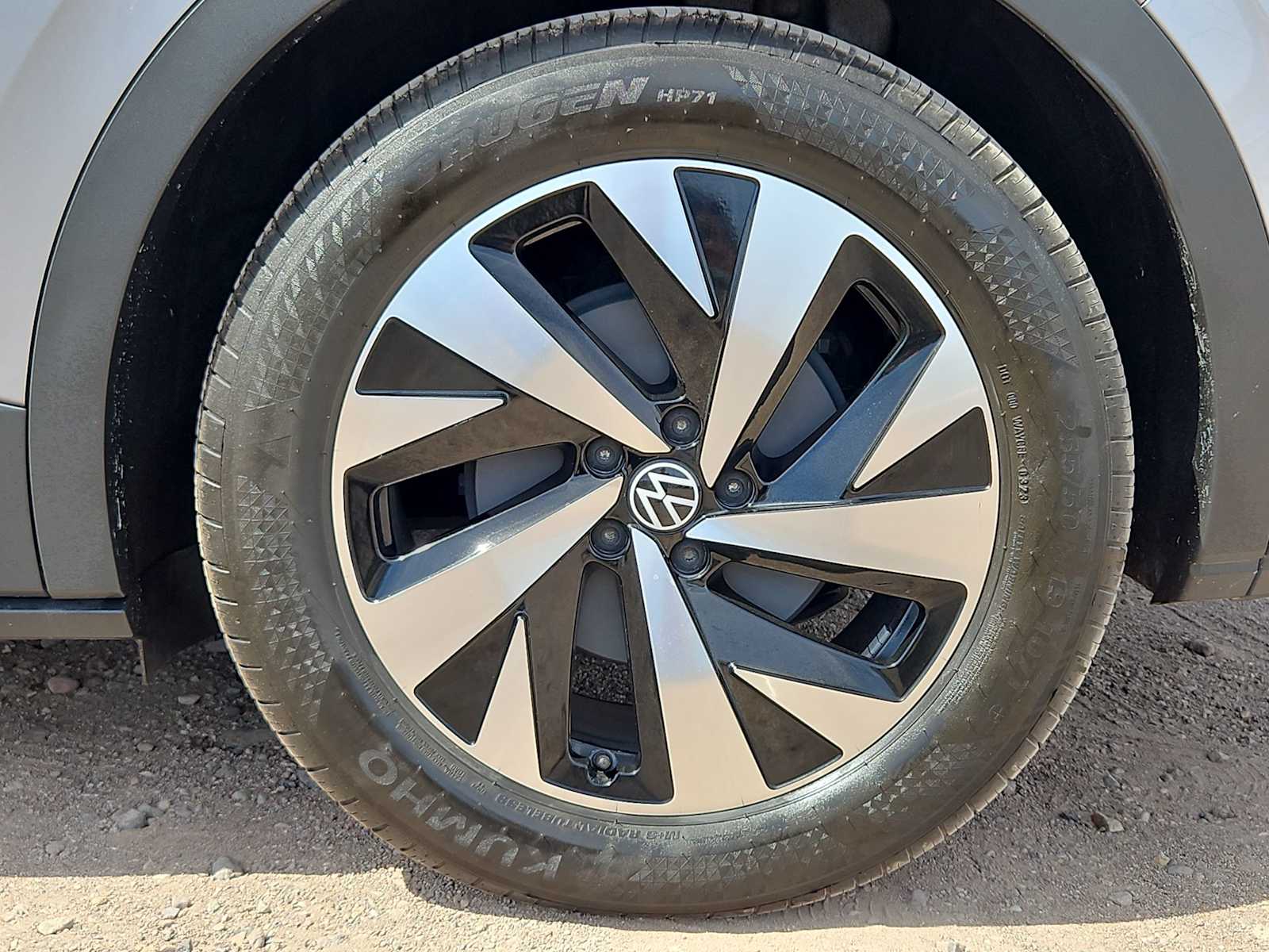 Thumbnail: 2023 Volkswagen ID.4 - 13