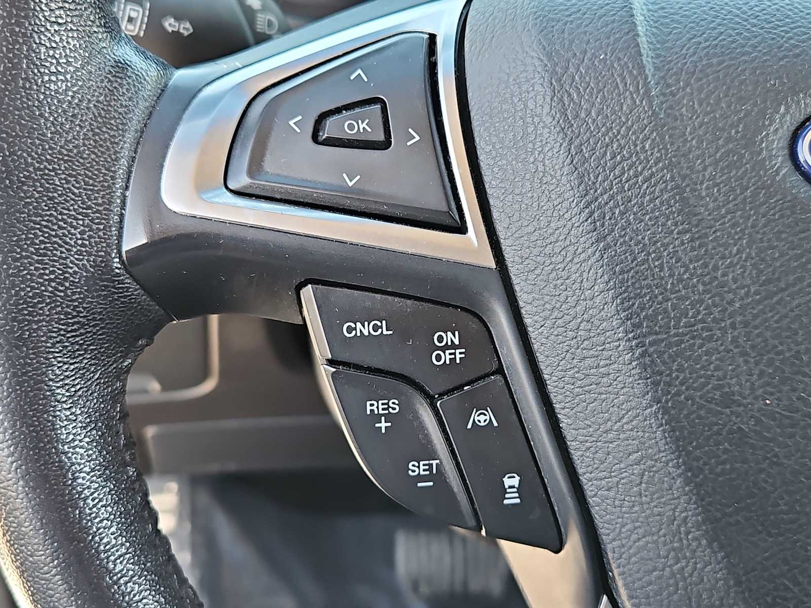 Thumbnail: 2019 Ford Edge - 23