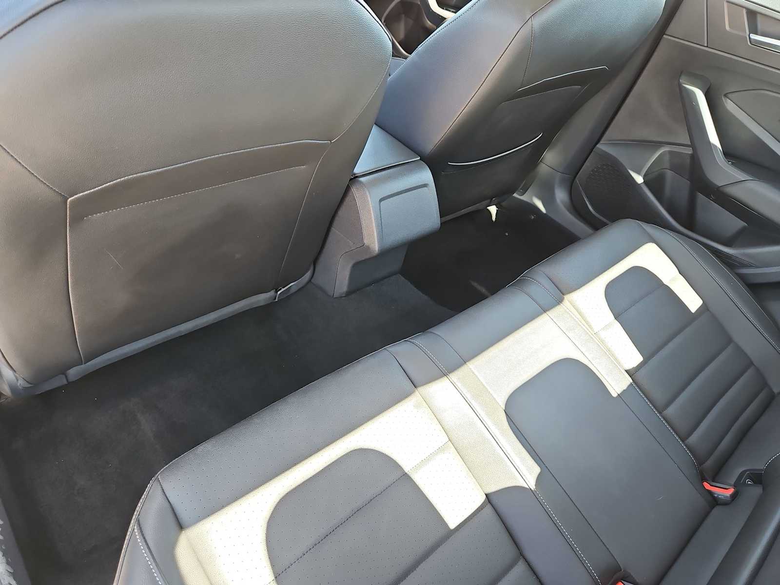 Thumbnail: 2021 Volkswagen Jetta - 18