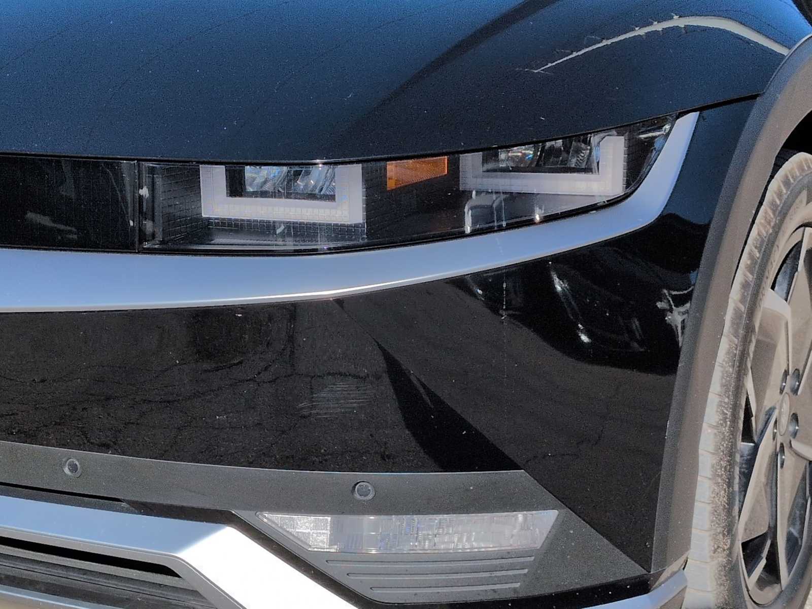 Thumbnail: 2023 Hyundai Ioniq 5 - 11