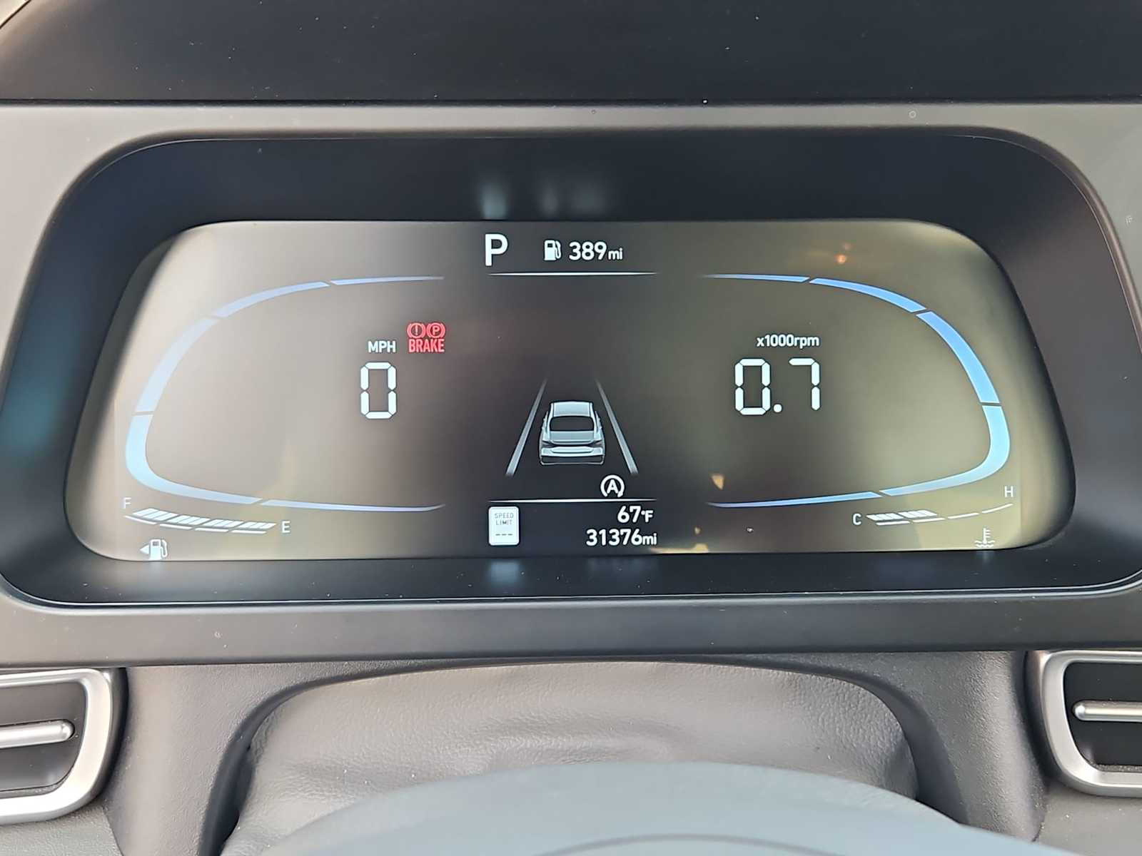 Thumbnail: 2025 Hyundai Elantra - 32