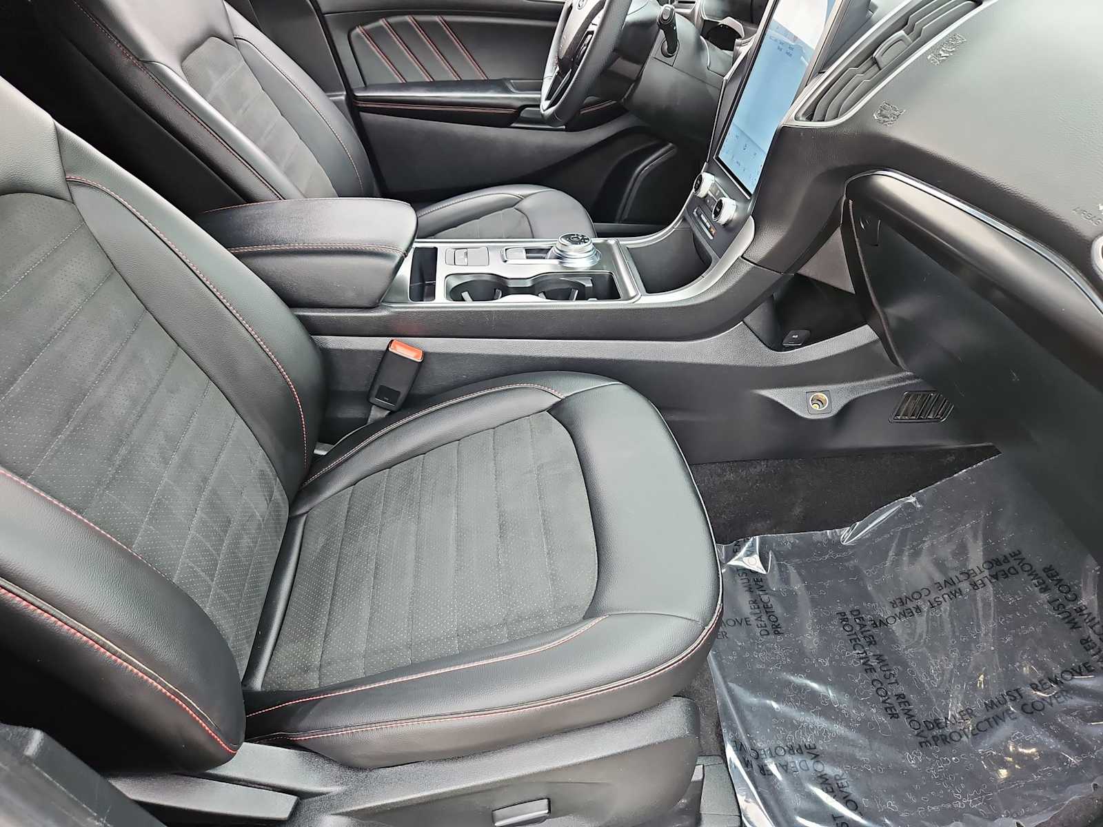 Thumbnail: 2022 Ford Edge - 20