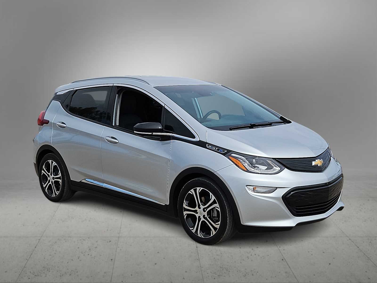 Thumbnail: 2020 Chevrolet Bolt EV - 2