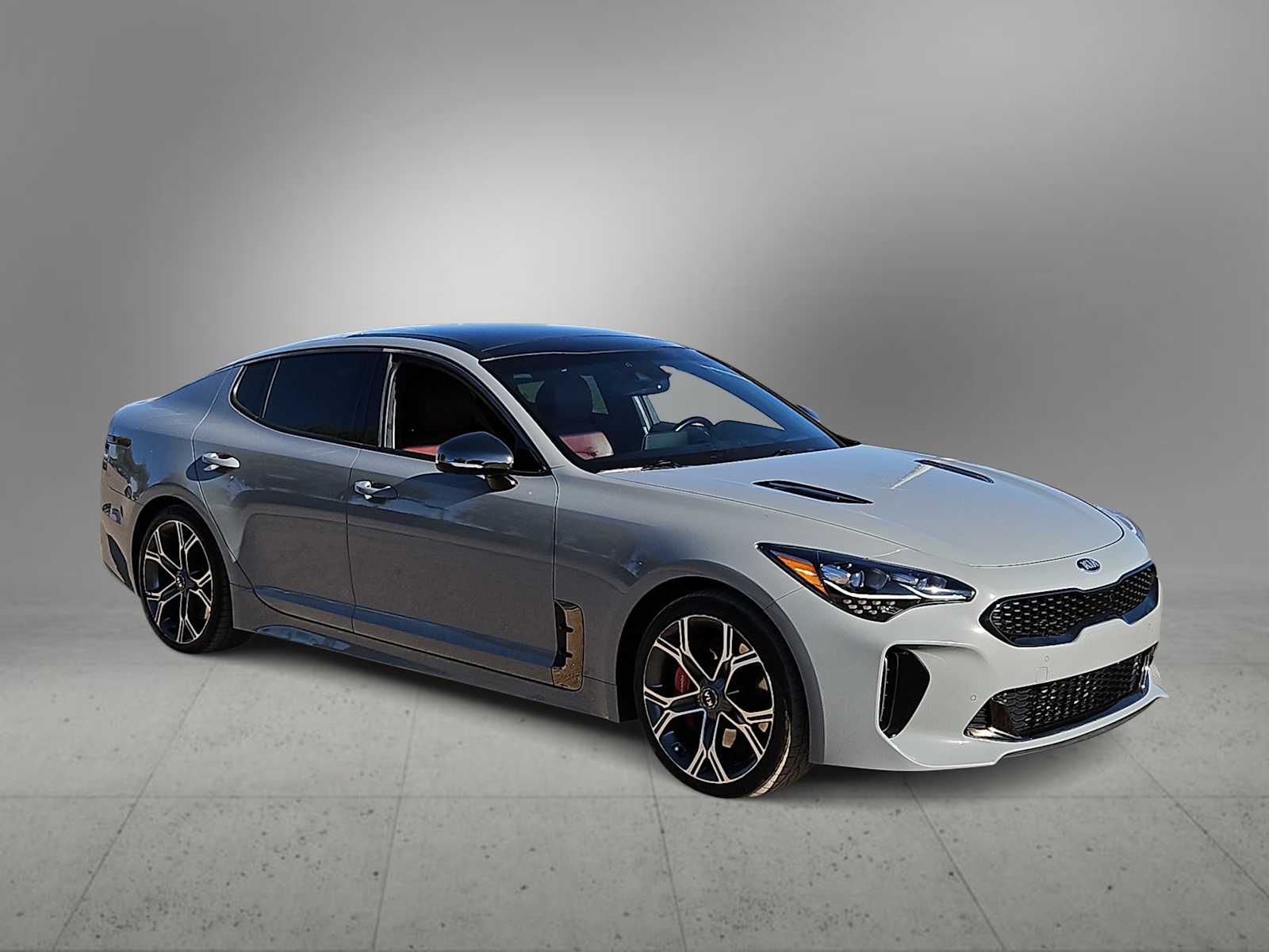 Thumbnail: 2019 Kia Stinger - 2