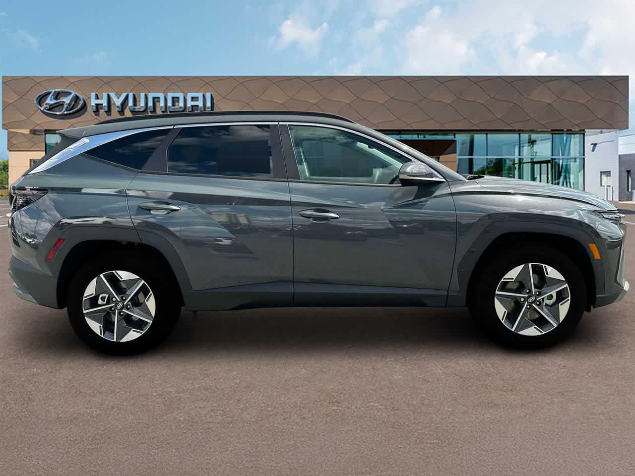 Thumbnail: 2025 Hyundai Tucson - 9