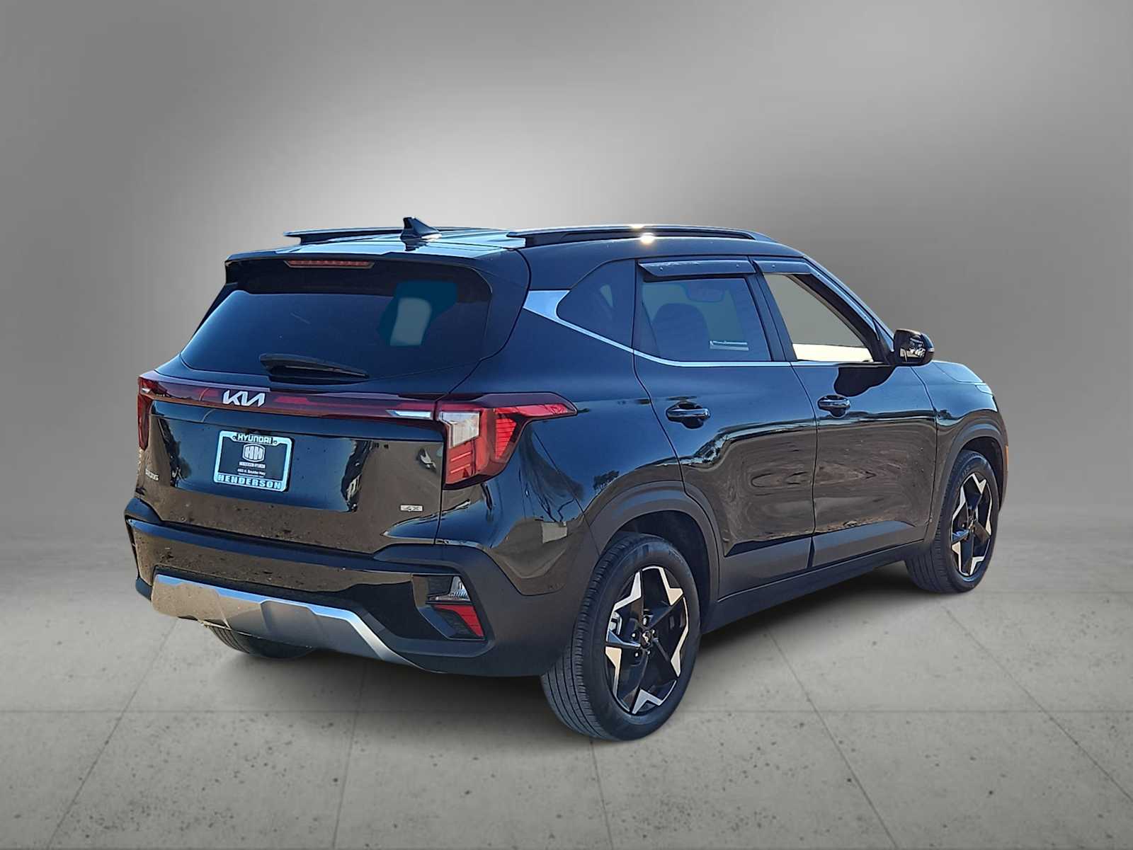 Thumbnail: 2024 Kia Seltos - 8