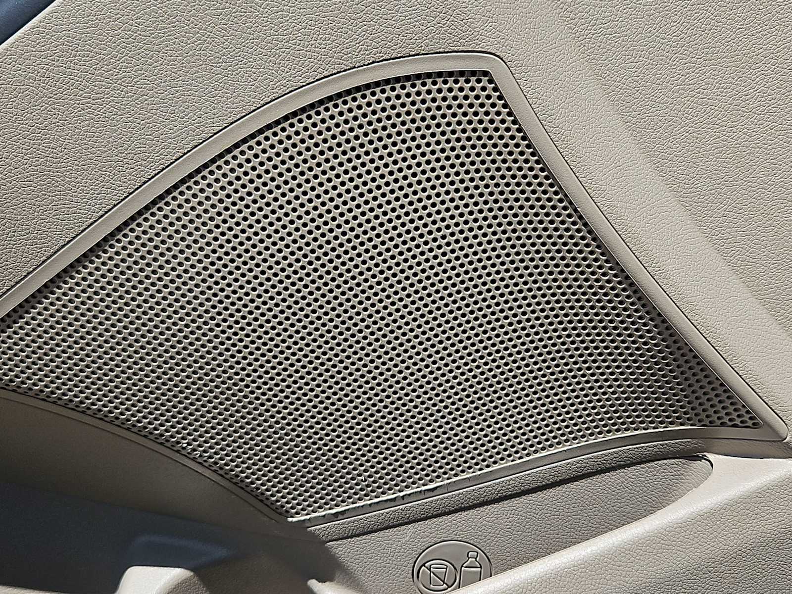 Thumbnail: 2014 Hyundai Elantra - 26