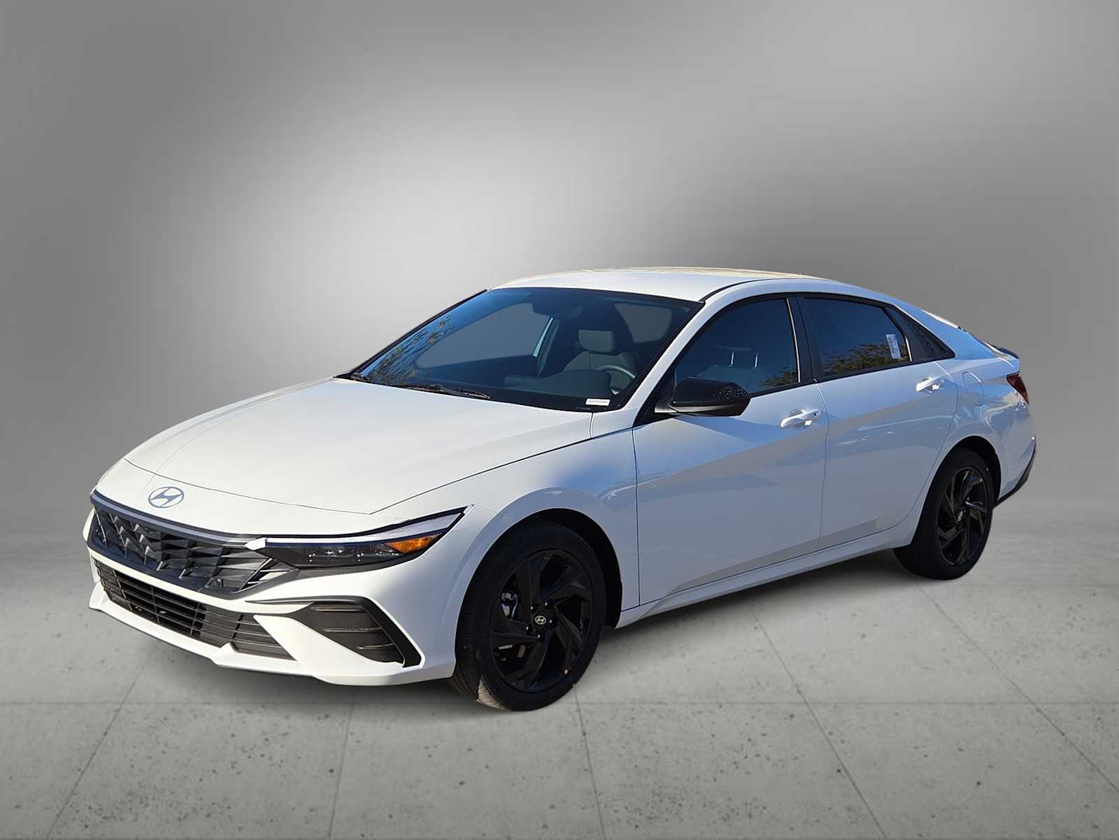 Thumbnail: 2026 Hyundai Elantra - 4