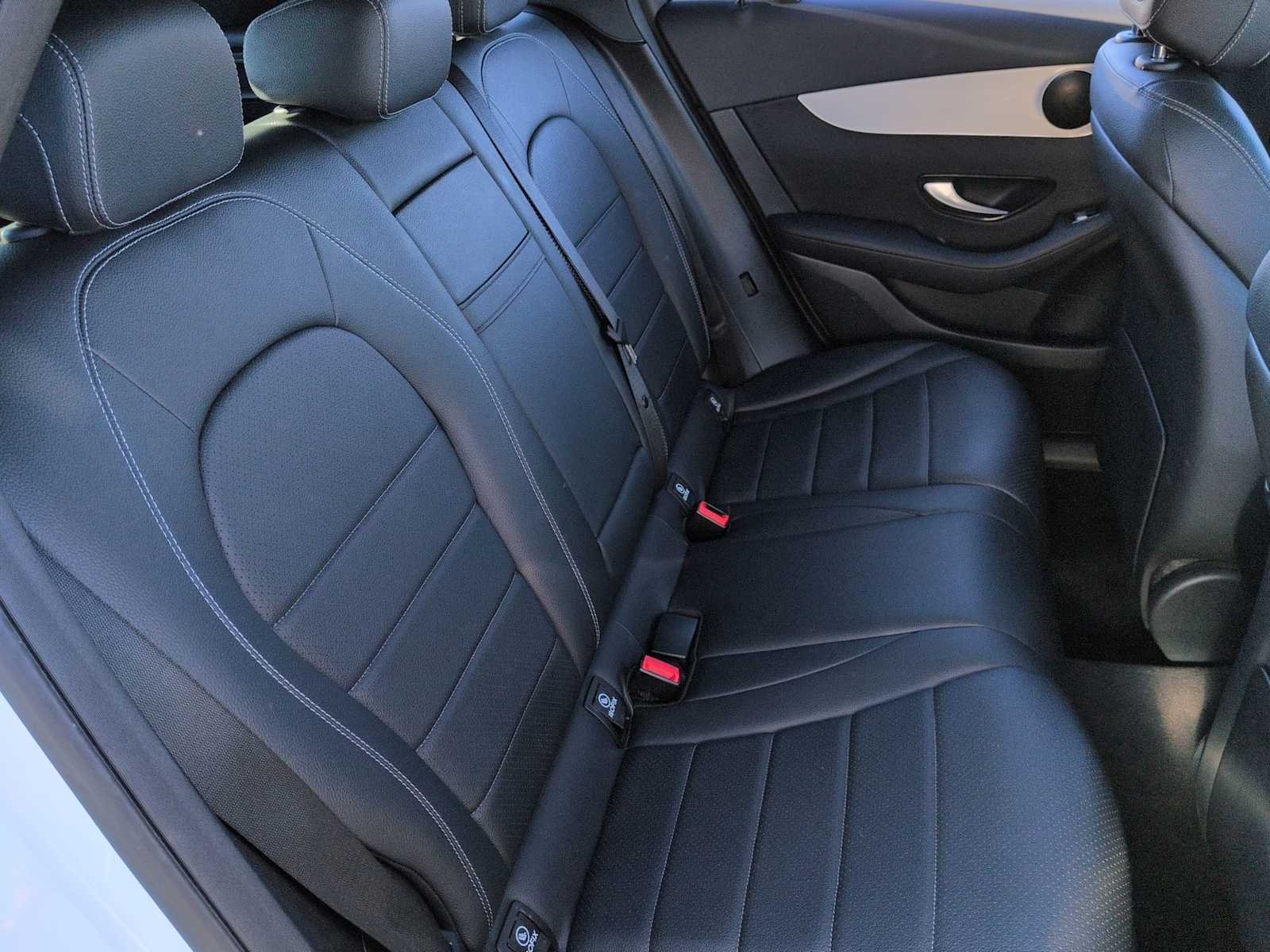 Thumbnail: 2022 Mercedes-Benz GLC - 21