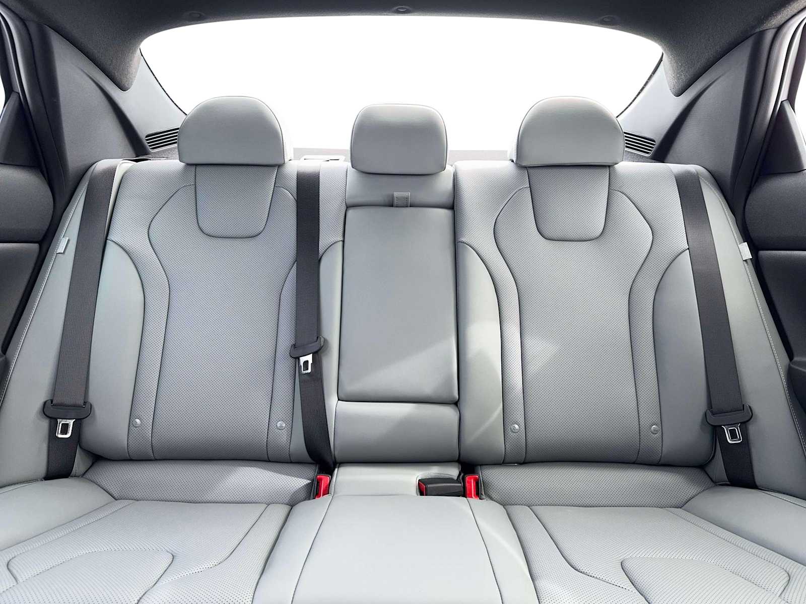 Thumbnail: 2026 Hyundai Elantra - 16