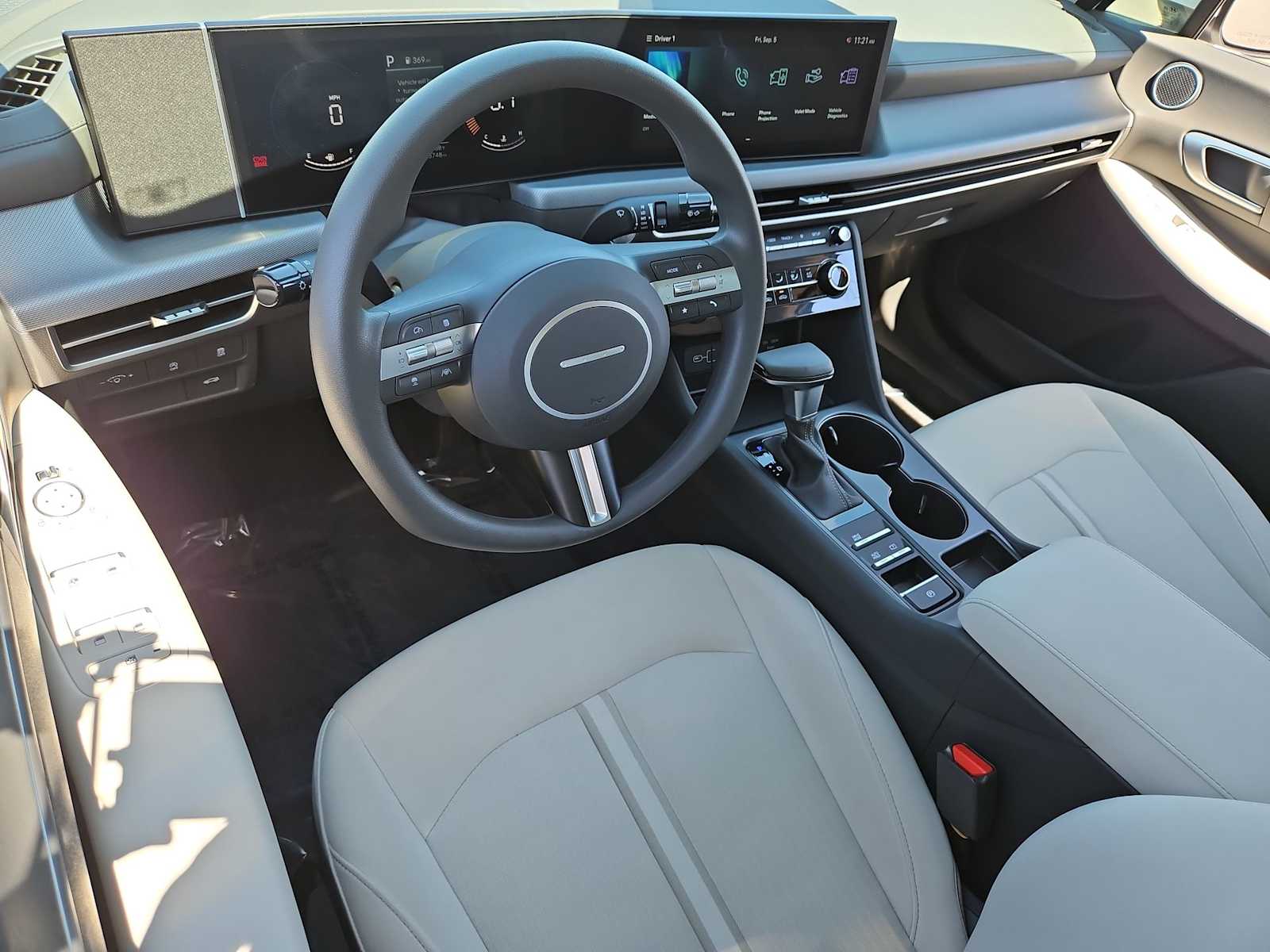 Thumbnail: 2025 Hyundai Sonata - 10