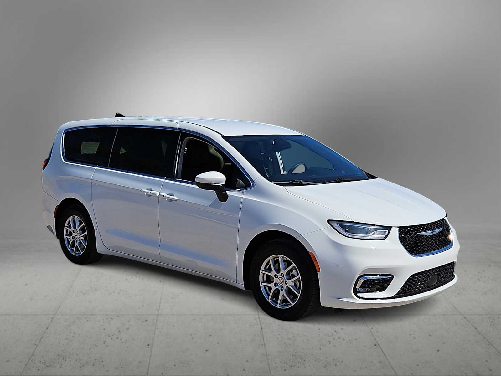 Thumbnail: 2023 Chrysler Pacifica - 2