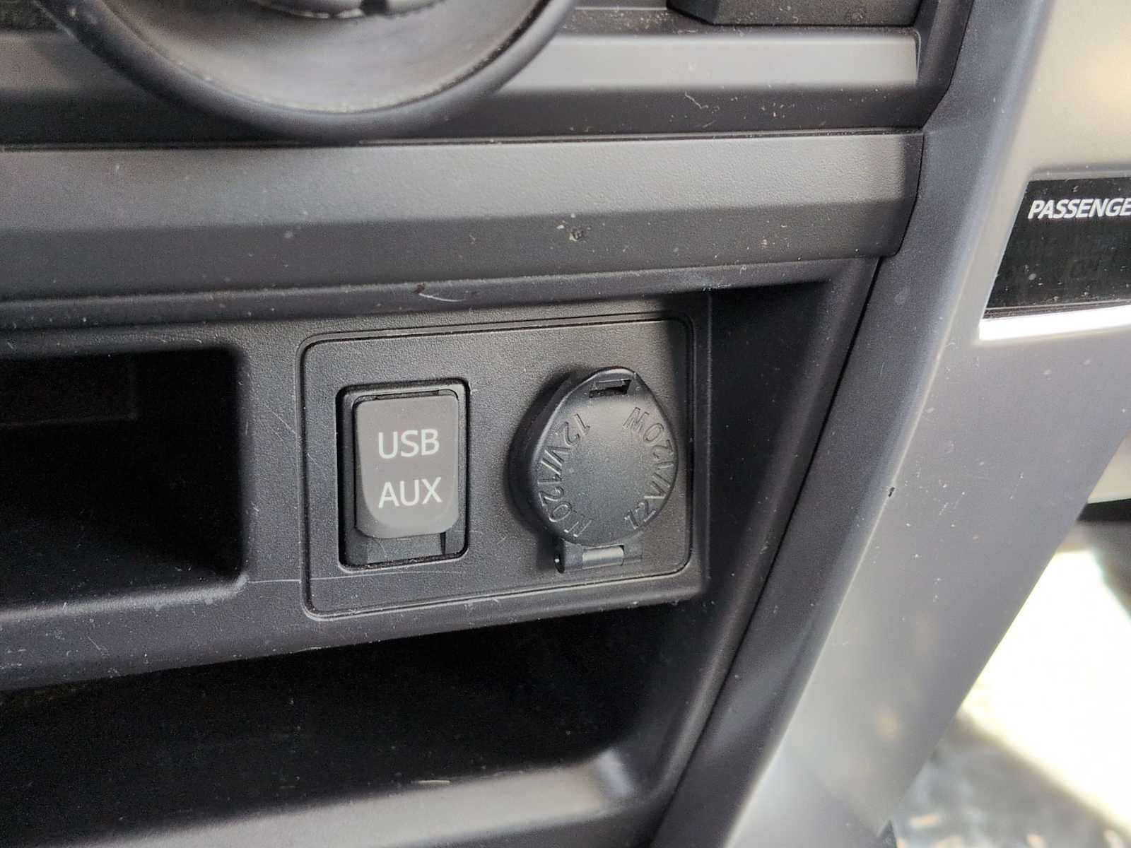 Thumbnail: 2017 Toyota 4Runner - 30