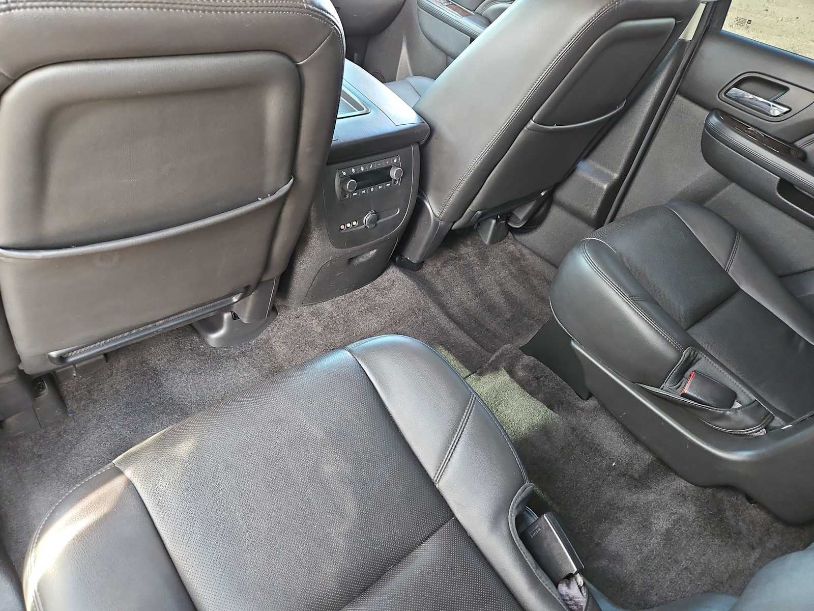 Thumbnail: 2013 GMC Yukon - 19