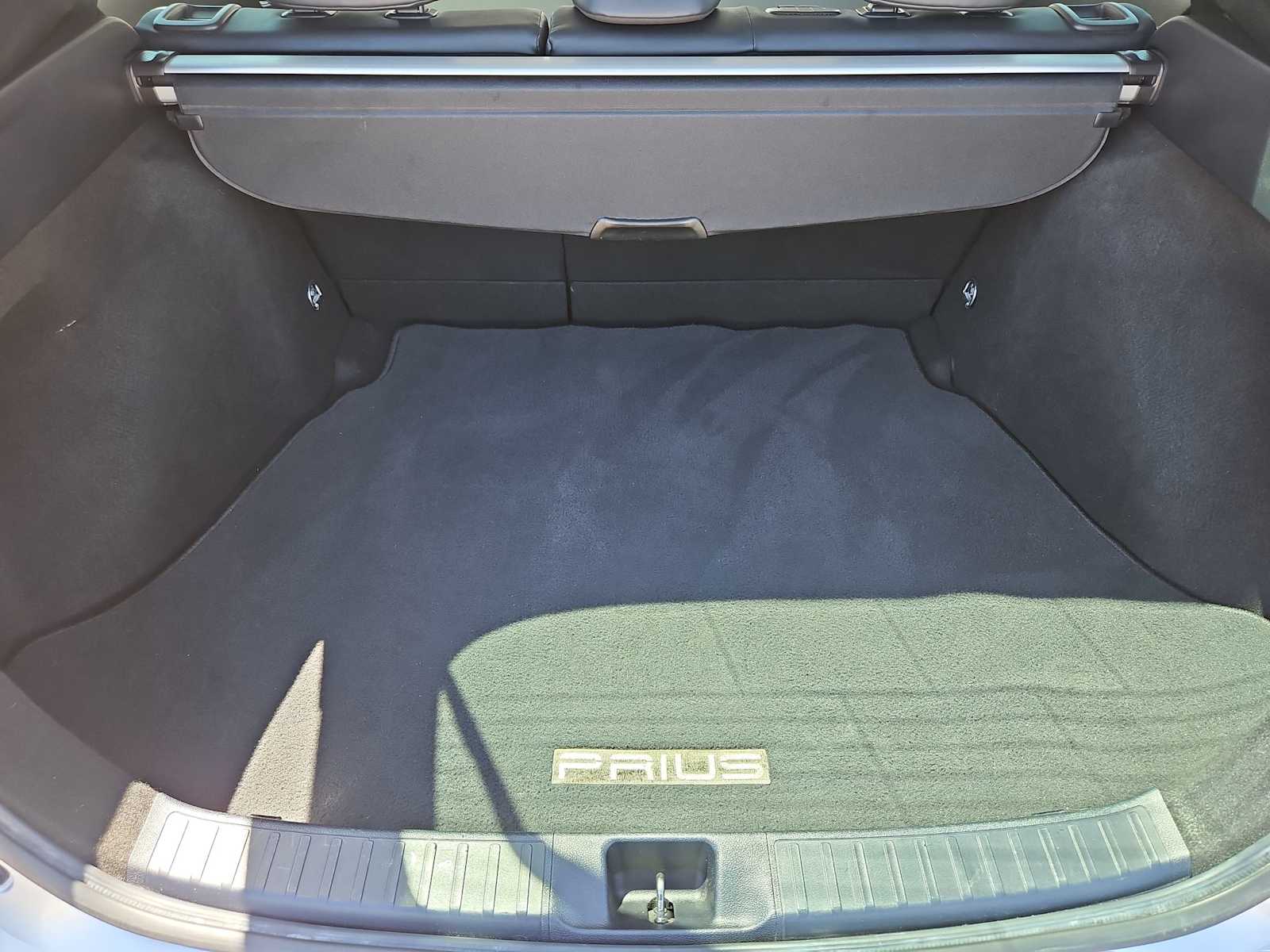 Thumbnail: 2018 Toyota Prius - 34