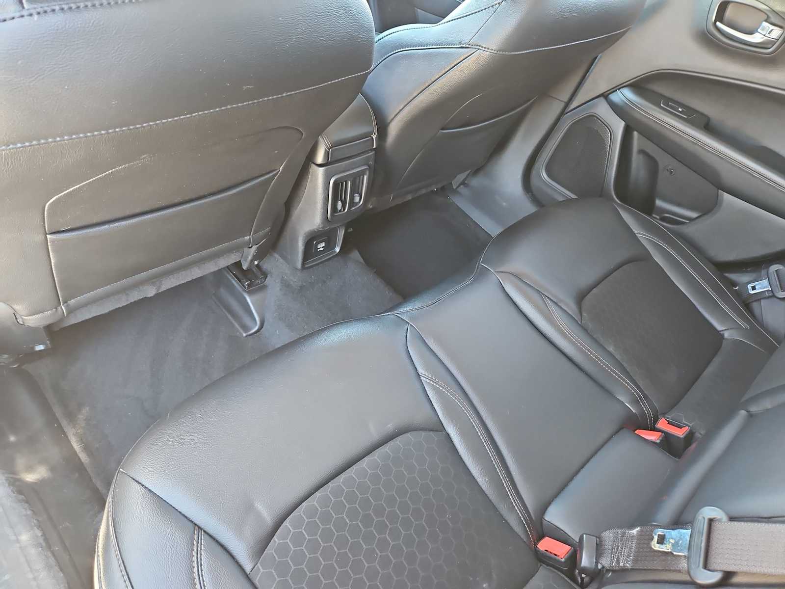 Thumbnail: 2018 Jeep Compass - 19