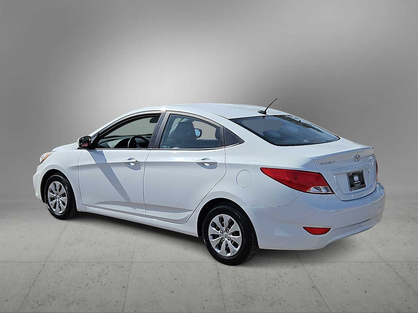 Thumbnail: 2016 Hyundai Accent - 6