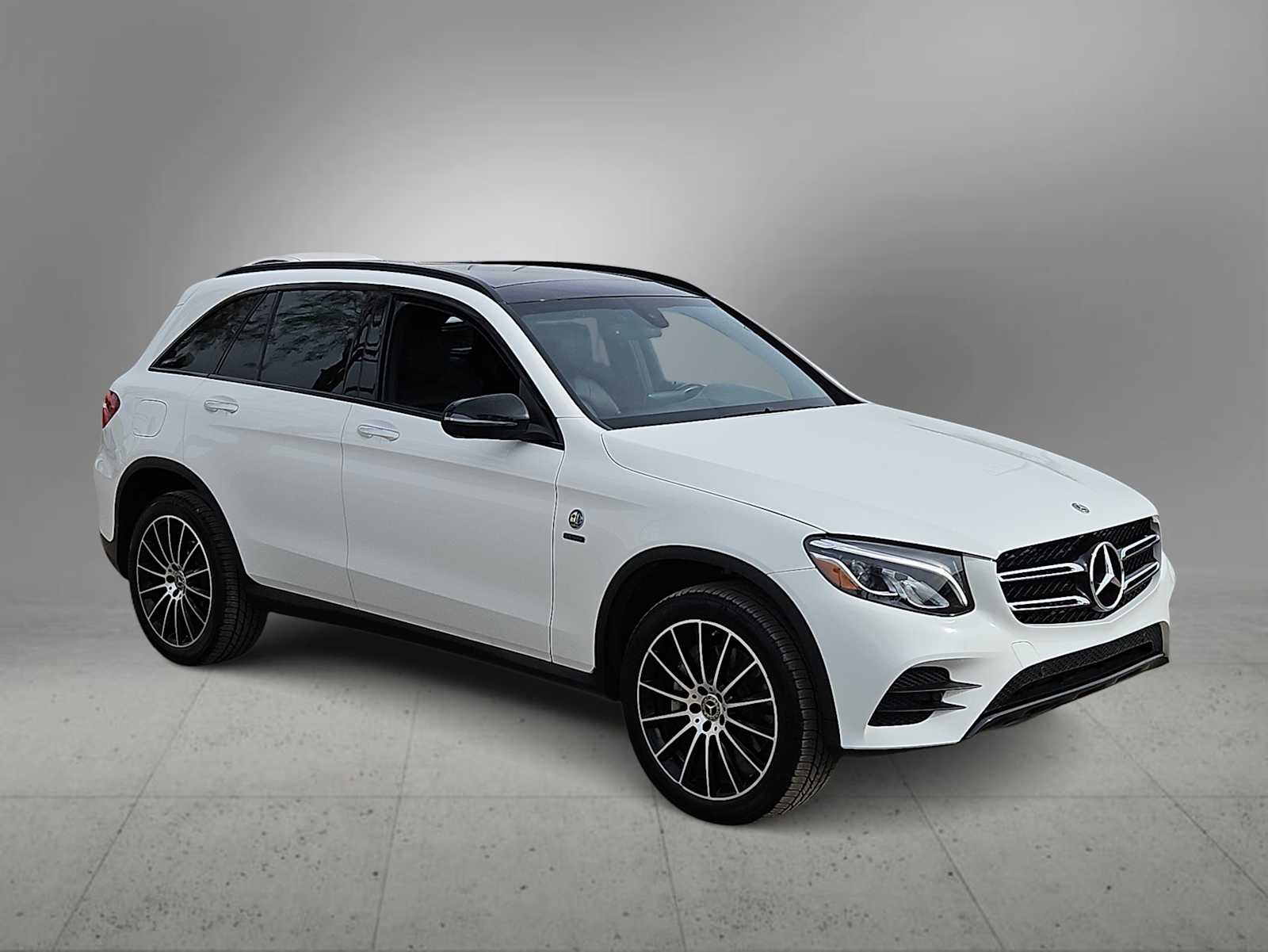 Thumbnail: 2019 Mercedes-Benz GLC - 2