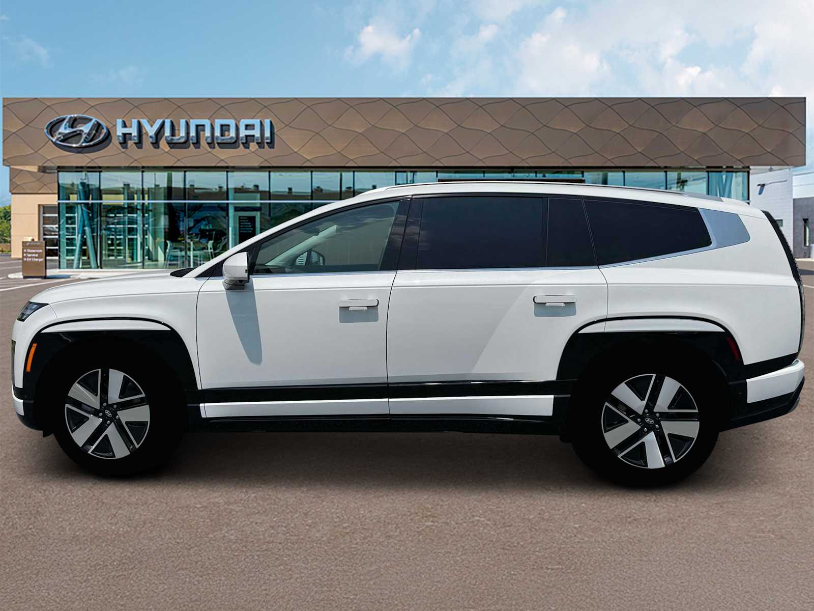 Thumbnail: 2026 Hyundai Ioniq - 3