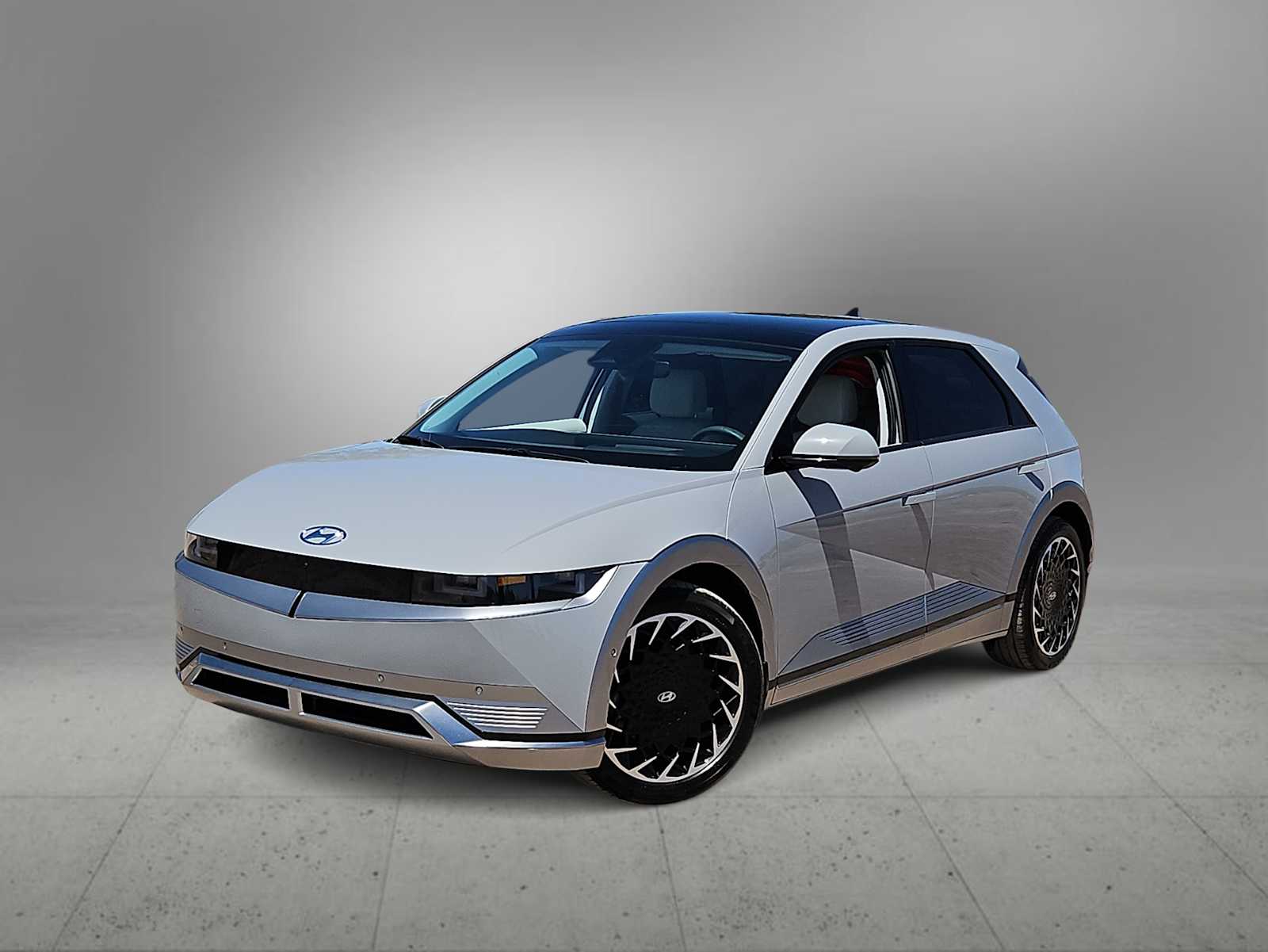 Thumbnail: 2023 Hyundai Ioniq 5 - 1
