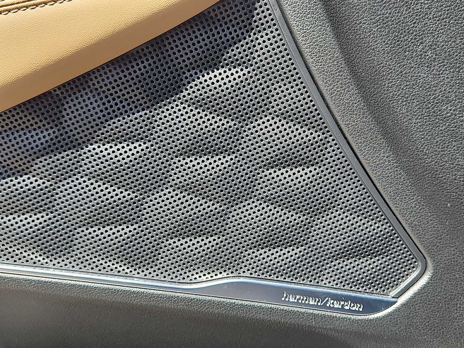 Thumbnail: 2023 Hyundai Santa Fe - 31