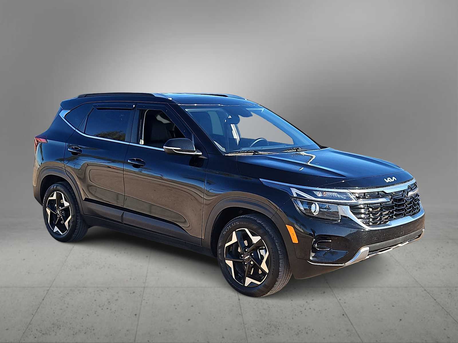 Thumbnail: 2024 Kia Seltos - 2