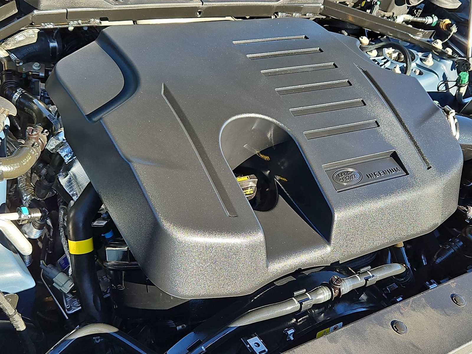 Thumbnail: 2022 Land Rover Defender - 15