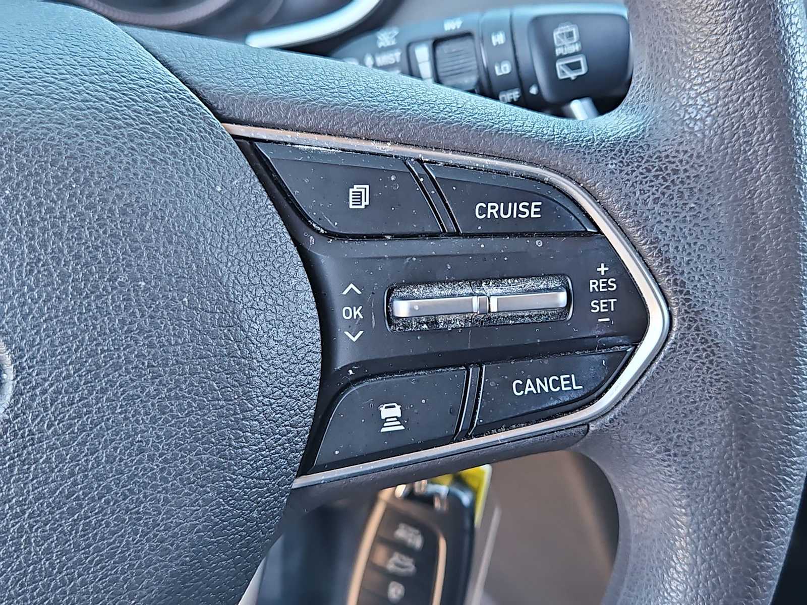 Thumbnail: 2019 Hyundai Santa Fe - 25