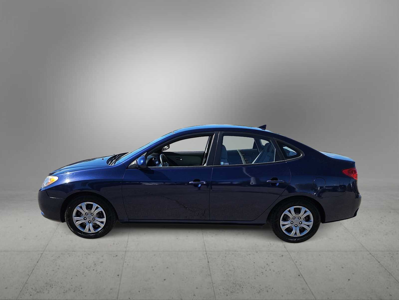 Thumbnail: 2010 Hyundai Elantra - 5