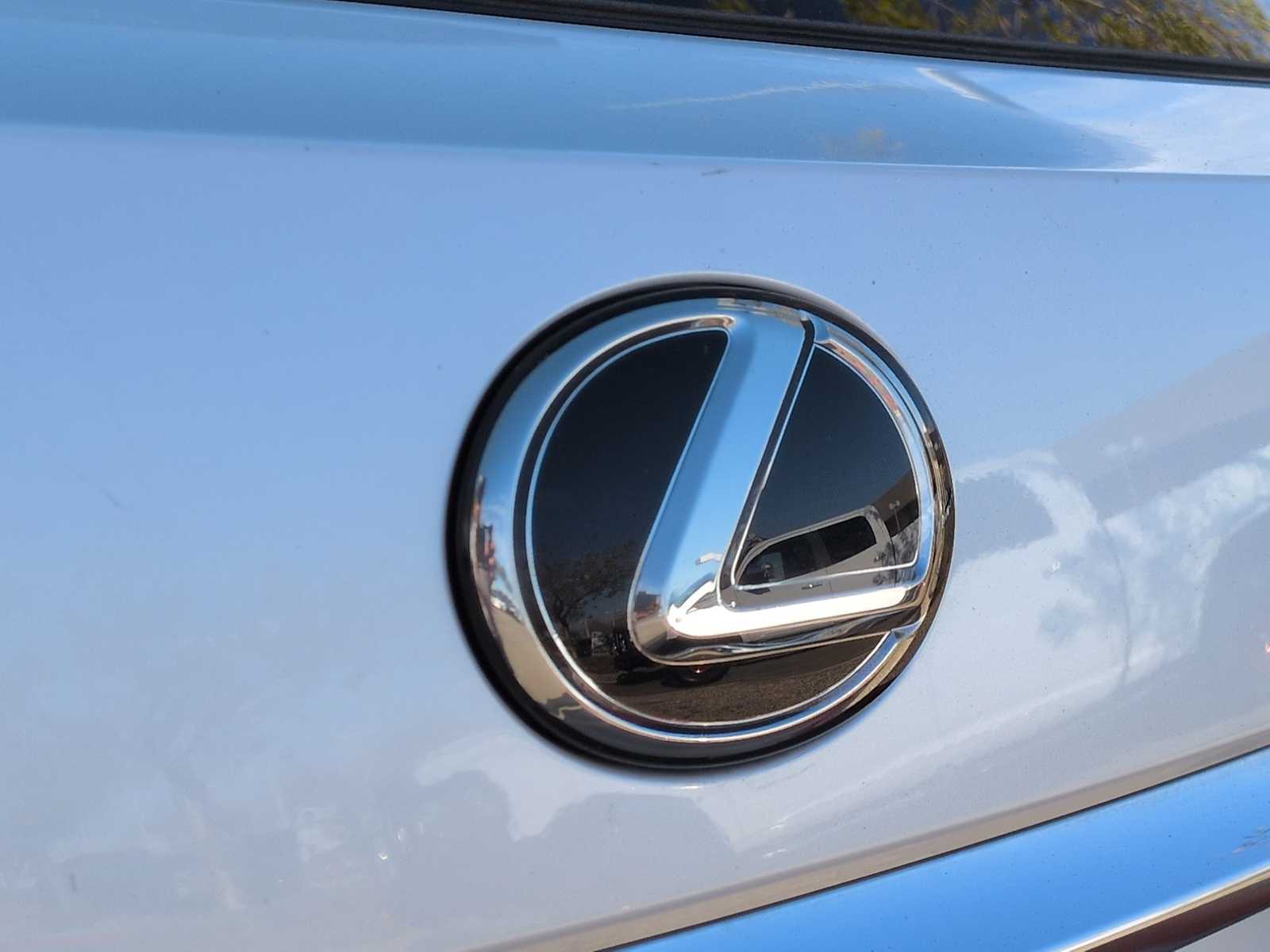 Thumbnail: 2017 Lexus RX - 12