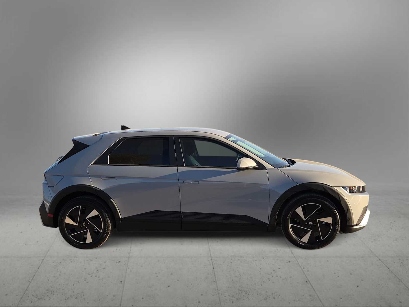 Thumbnail: 2026 Hyundai Ioniq 5 - 9