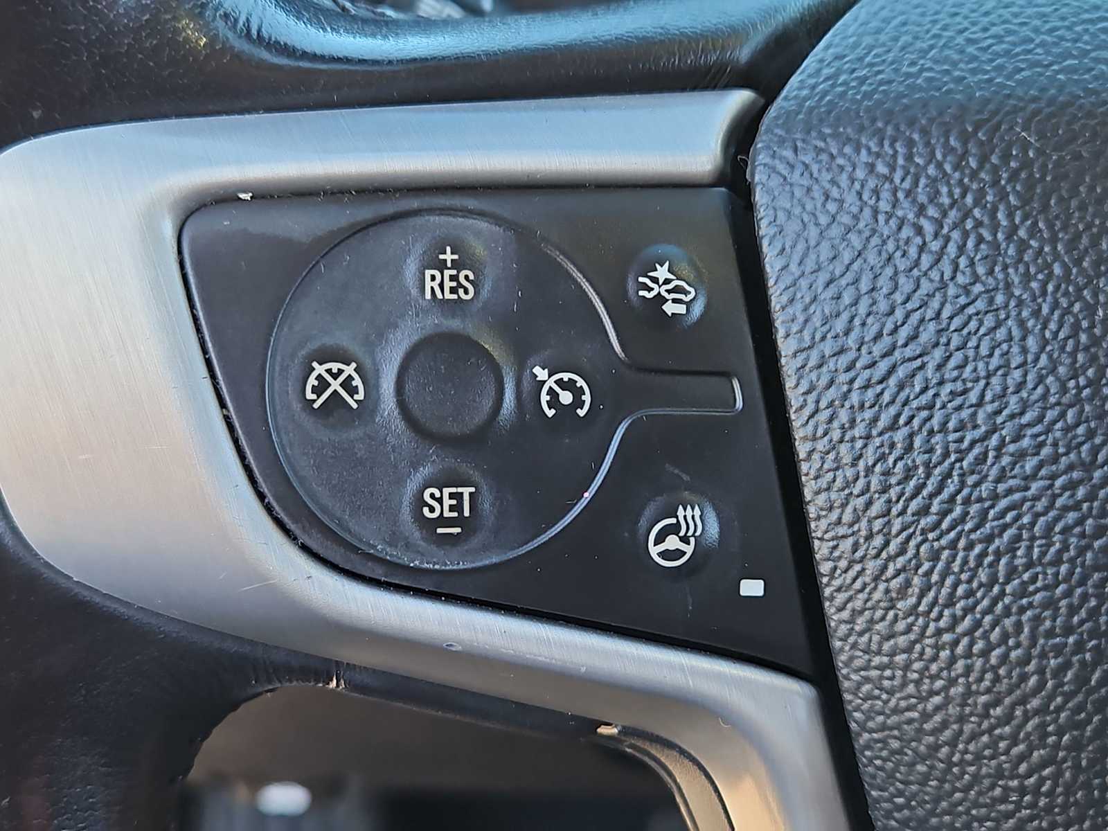 Thumbnail: 2022 GMC Terrain - 24