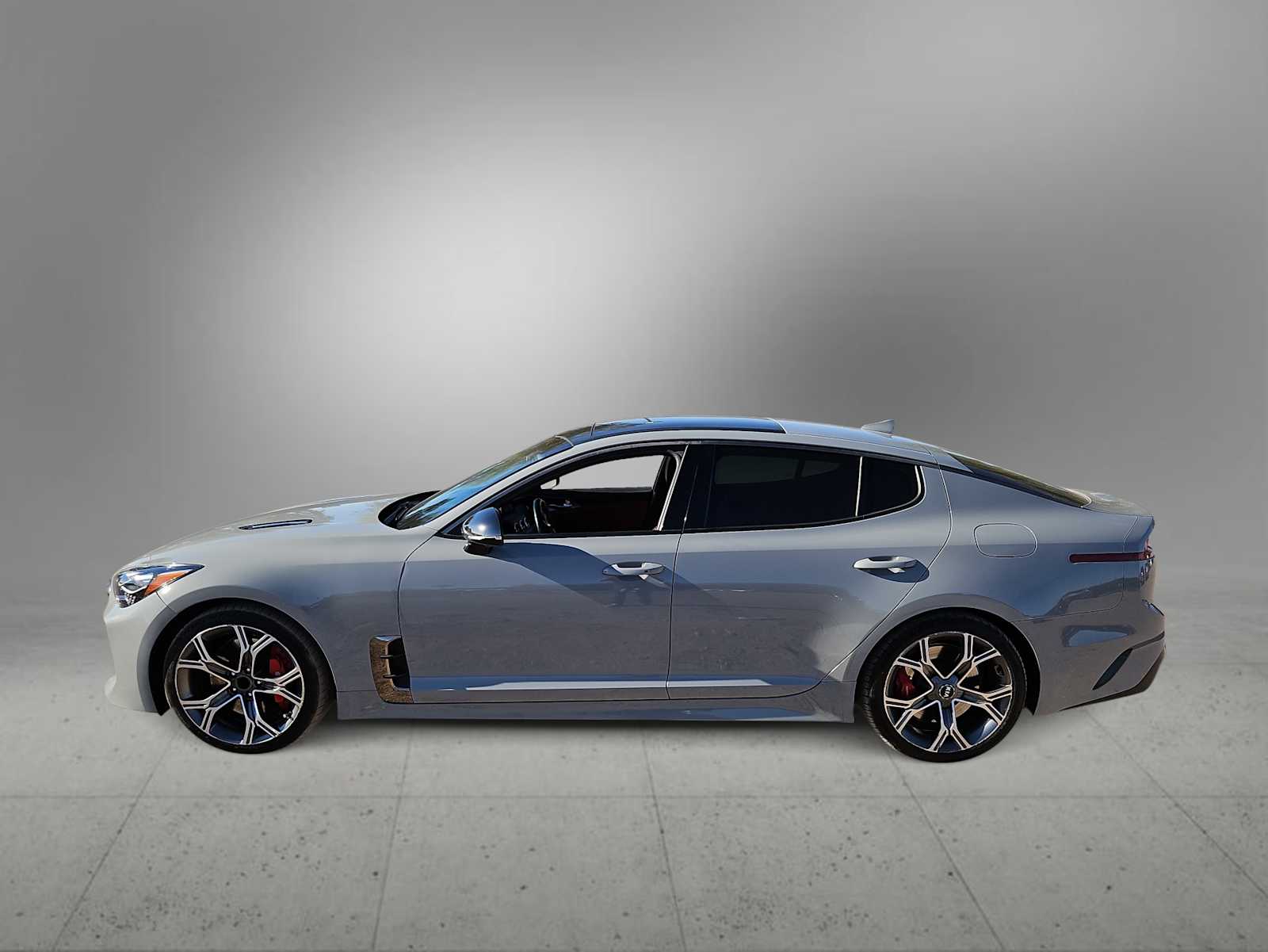 Thumbnail: 2019 Kia Stinger - 5