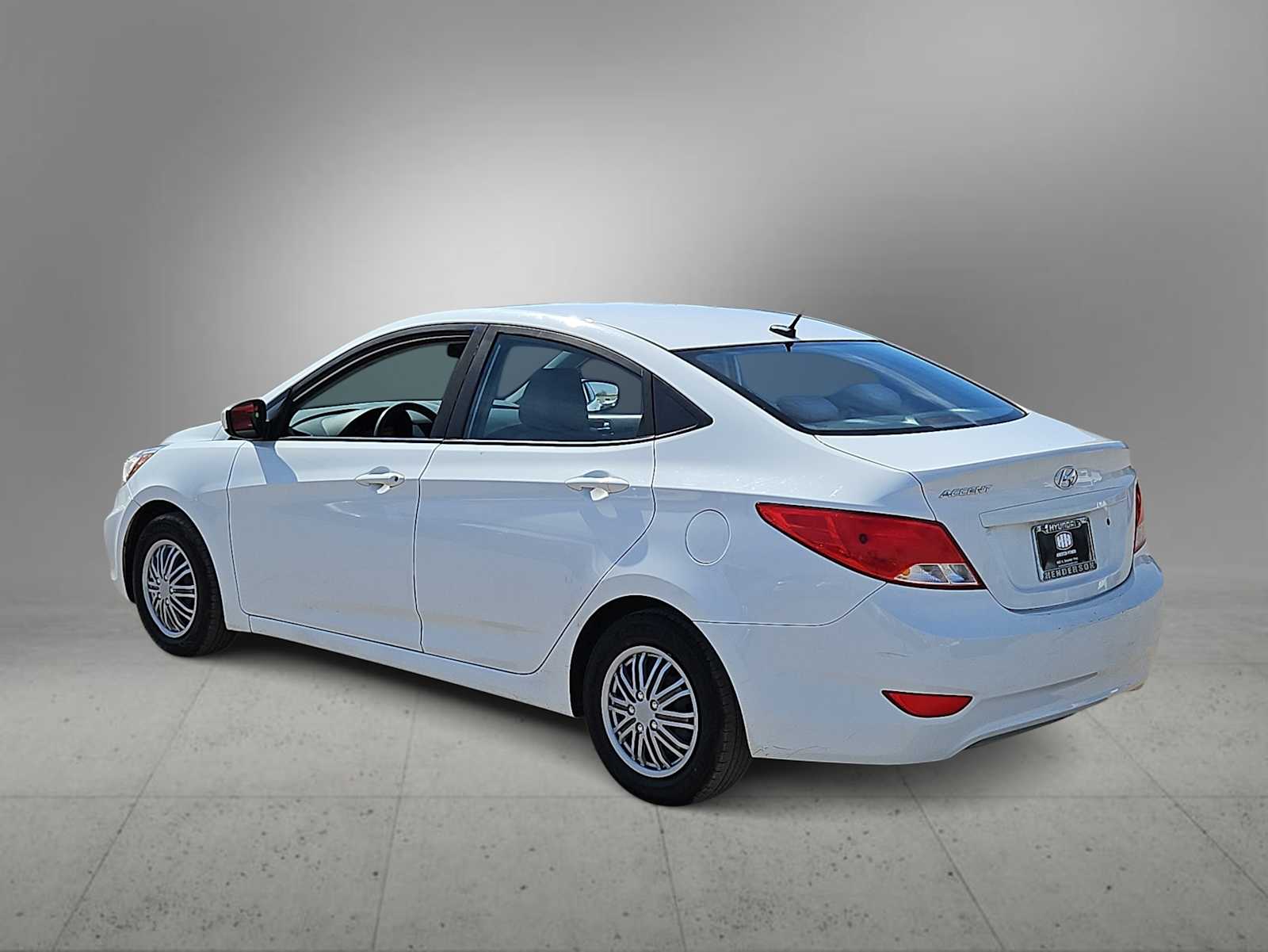 Thumbnail: 2017 Hyundai Accent - 6