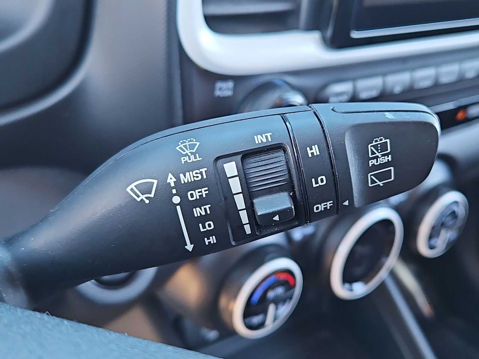 Thumbnail: 2023 Hyundai Venue - 26