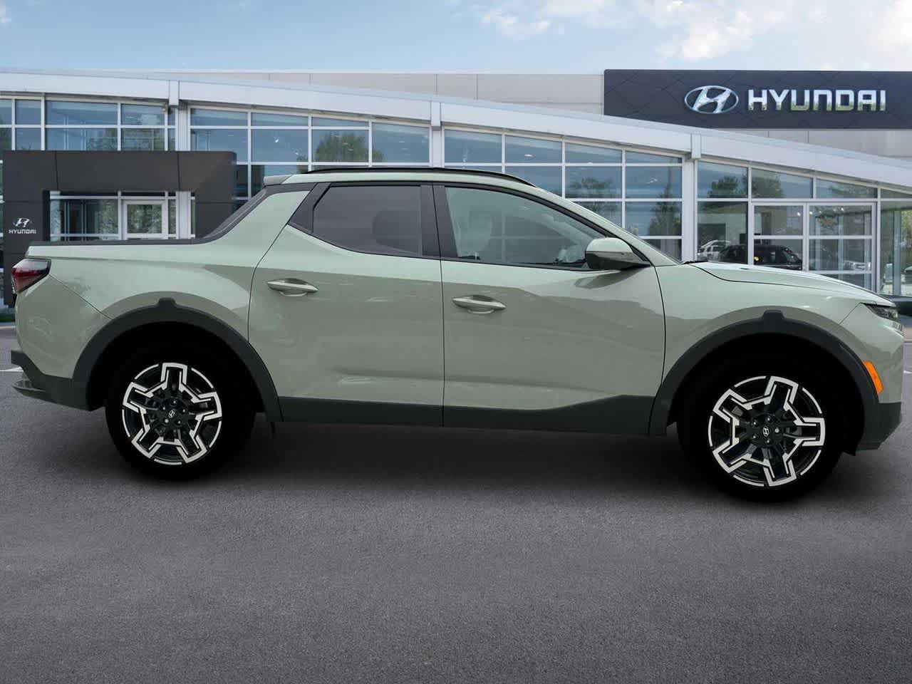 Thumbnail: 2025 Hyundai Santa Cruz - 10