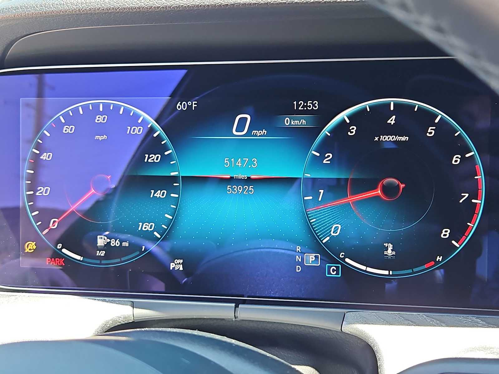 Thumbnail: 2021 Mercedes-Benz E-Class - 32
