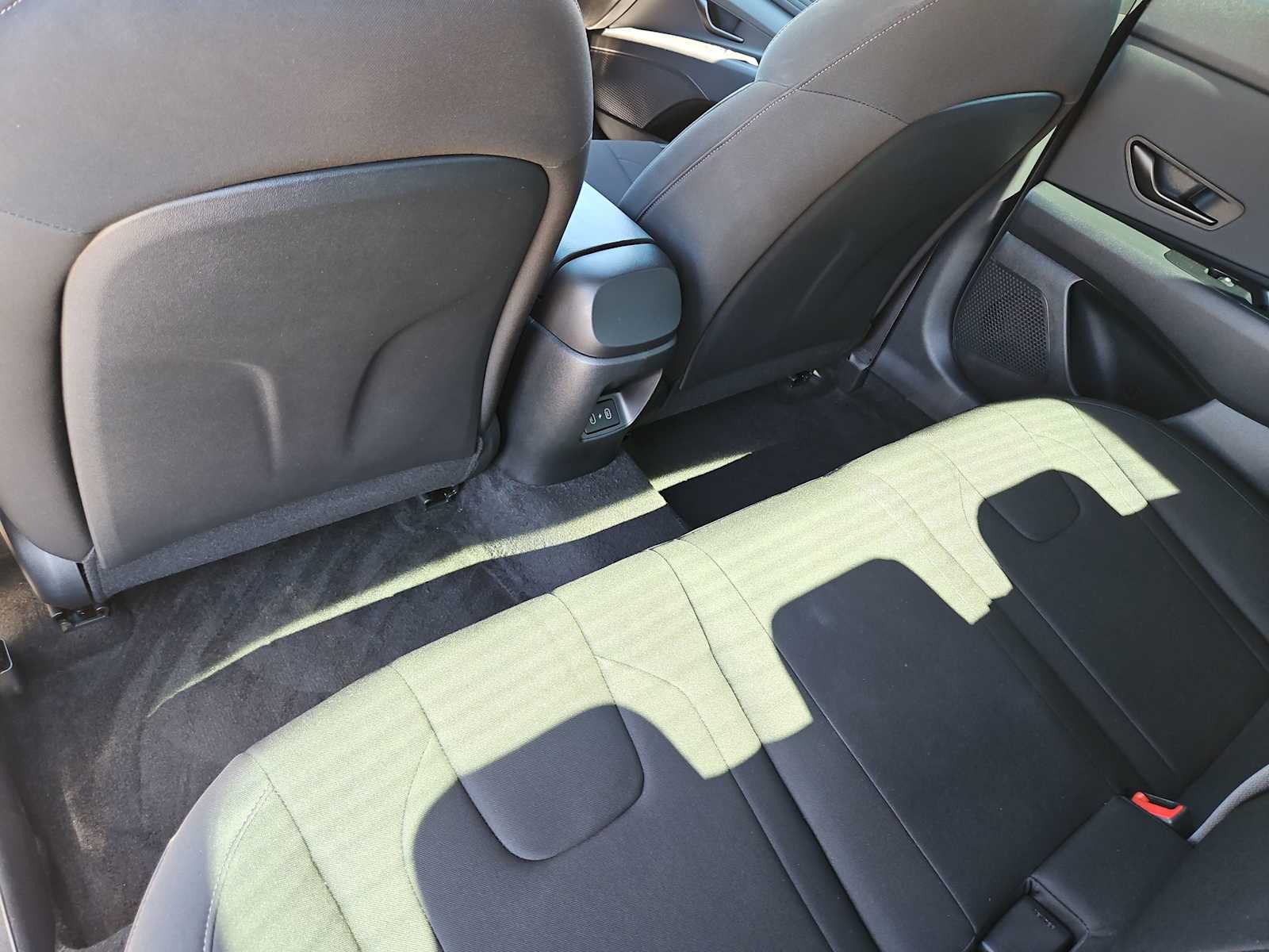 Thumbnail: 2025 Hyundai Elantra - 18