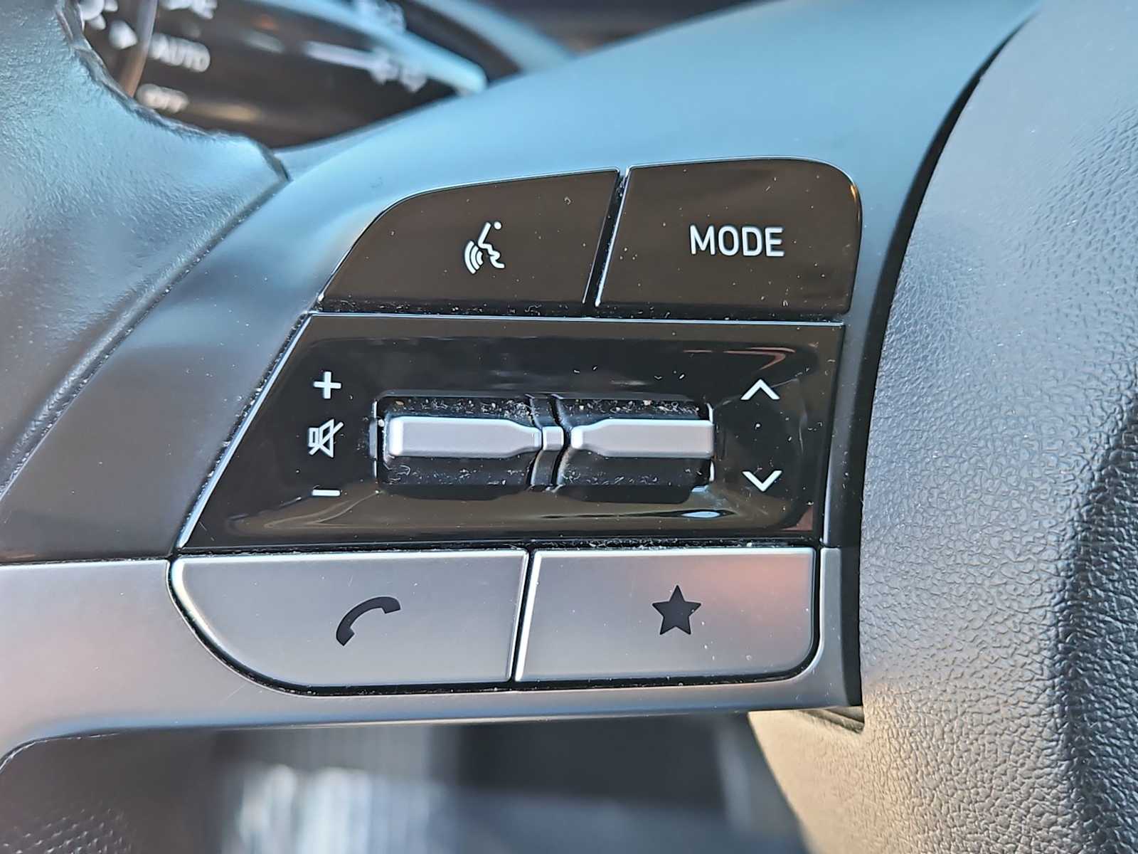 Thumbnail: 2024 Hyundai Elantra - 23