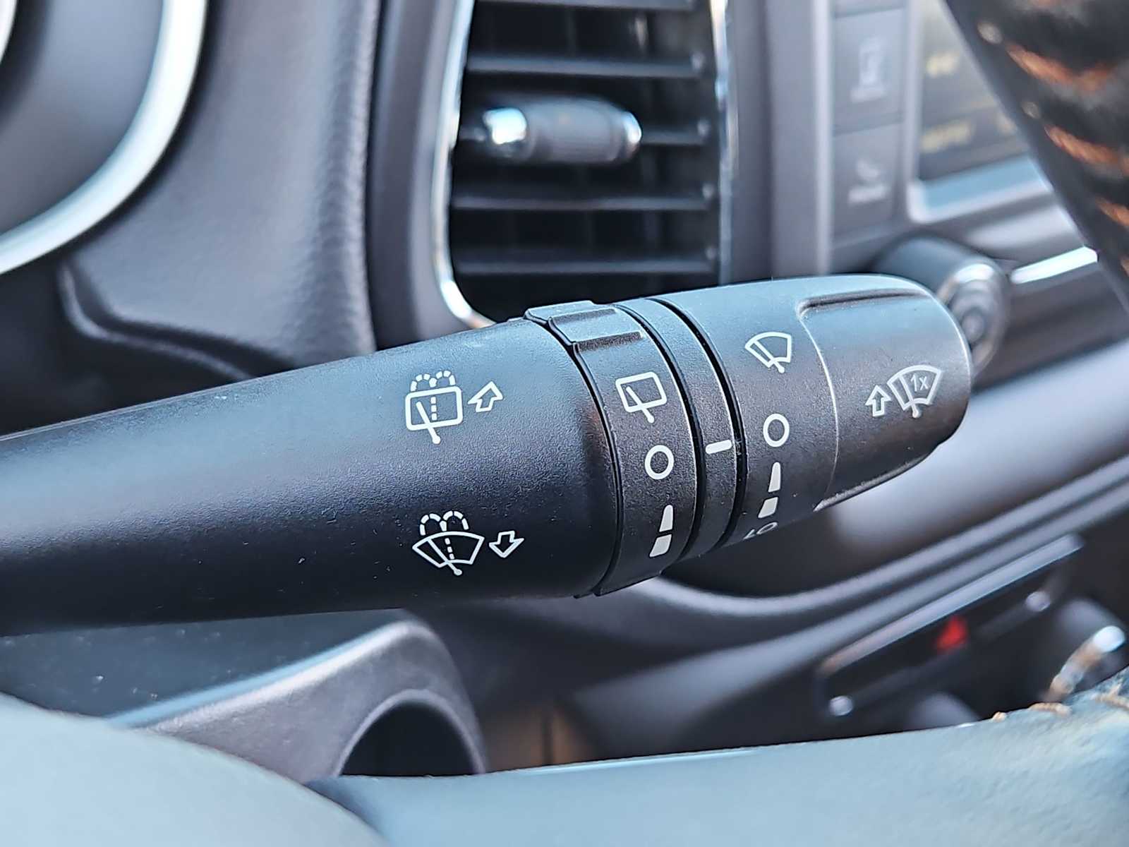 Thumbnail: 2018 Jeep Compass - 26