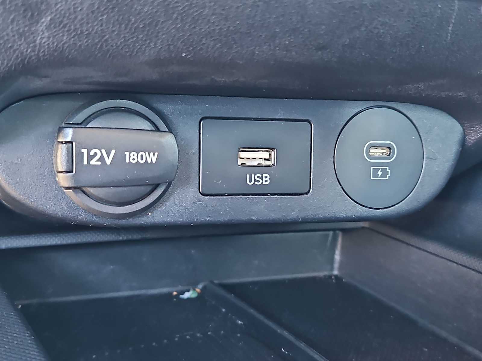 Thumbnail: 2024 Hyundai Elantra - 31