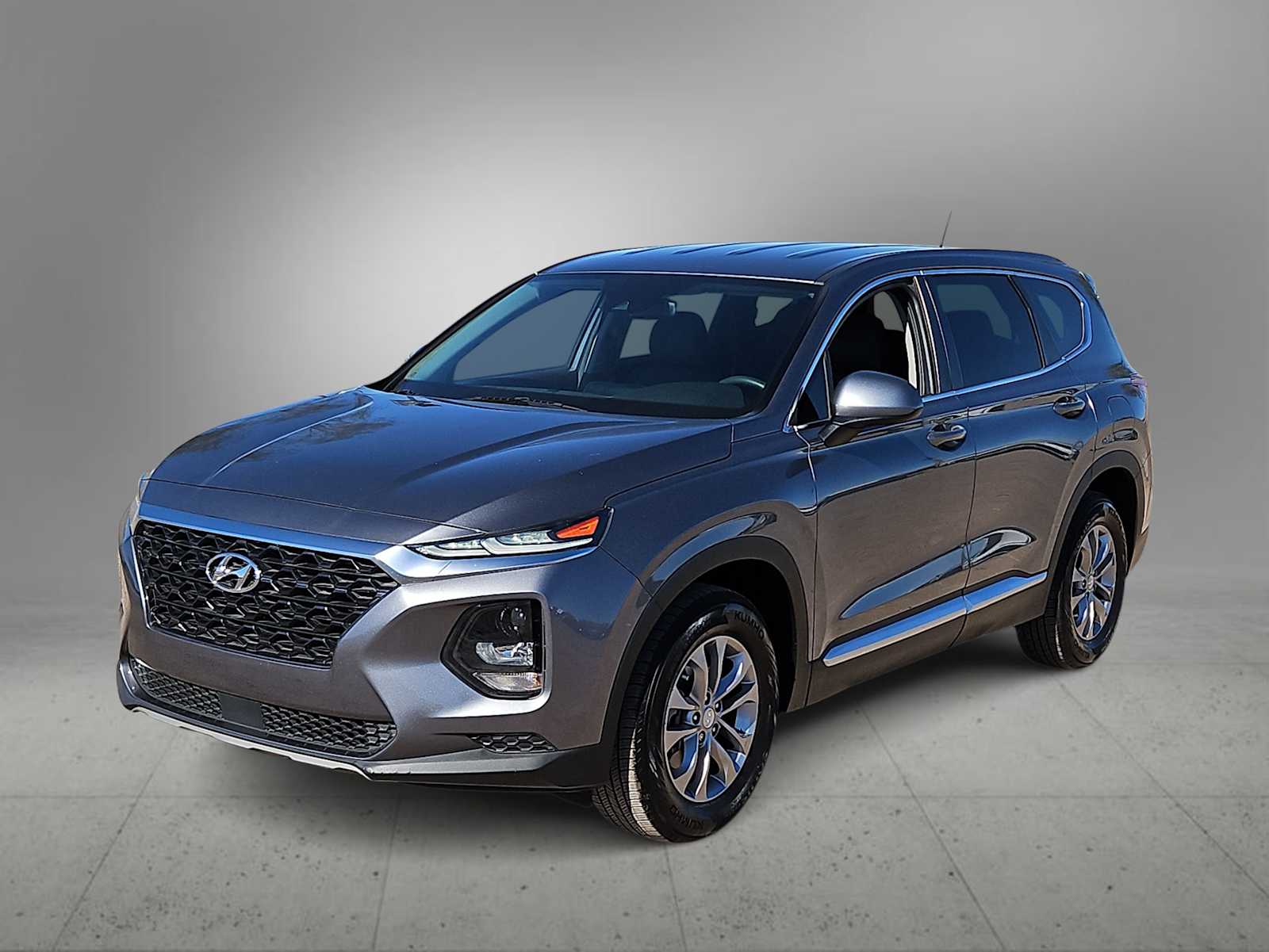 Thumbnail: 2019 Hyundai Santa Fe - 4