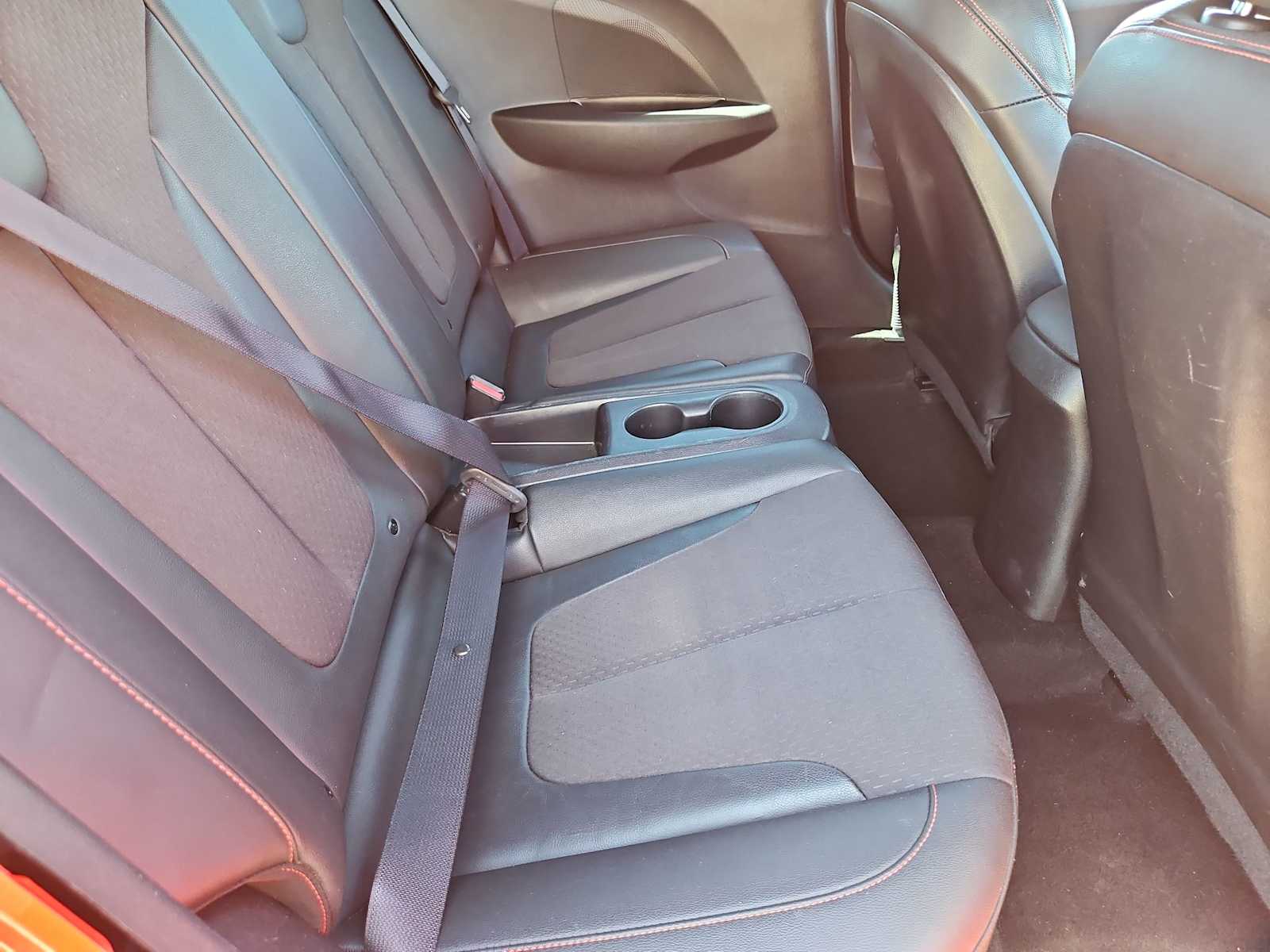 Thumbnail: 2019 Hyundai Veloster - 18