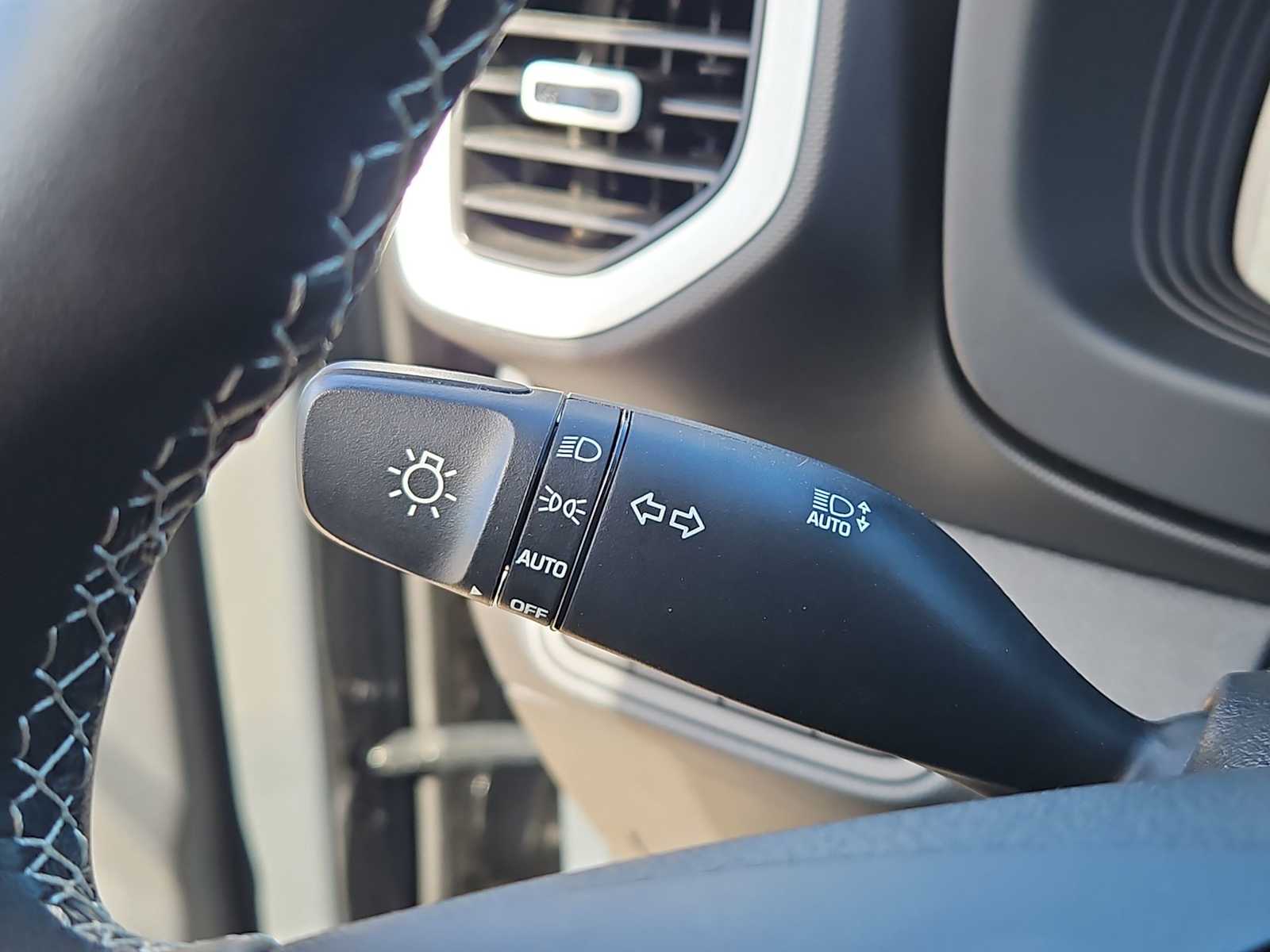 Thumbnail: 2025 Hyundai Venue - 26