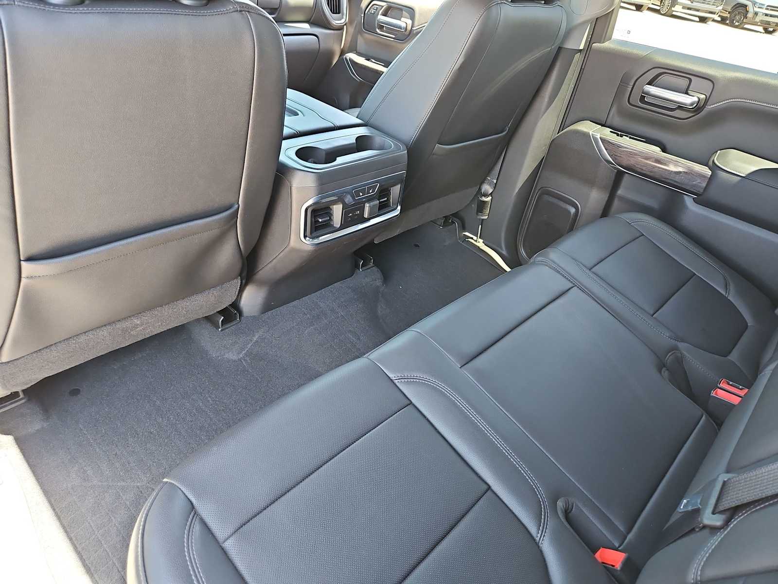 Thumbnail: 2021 Chevrolet Silverado 1500 - 16
