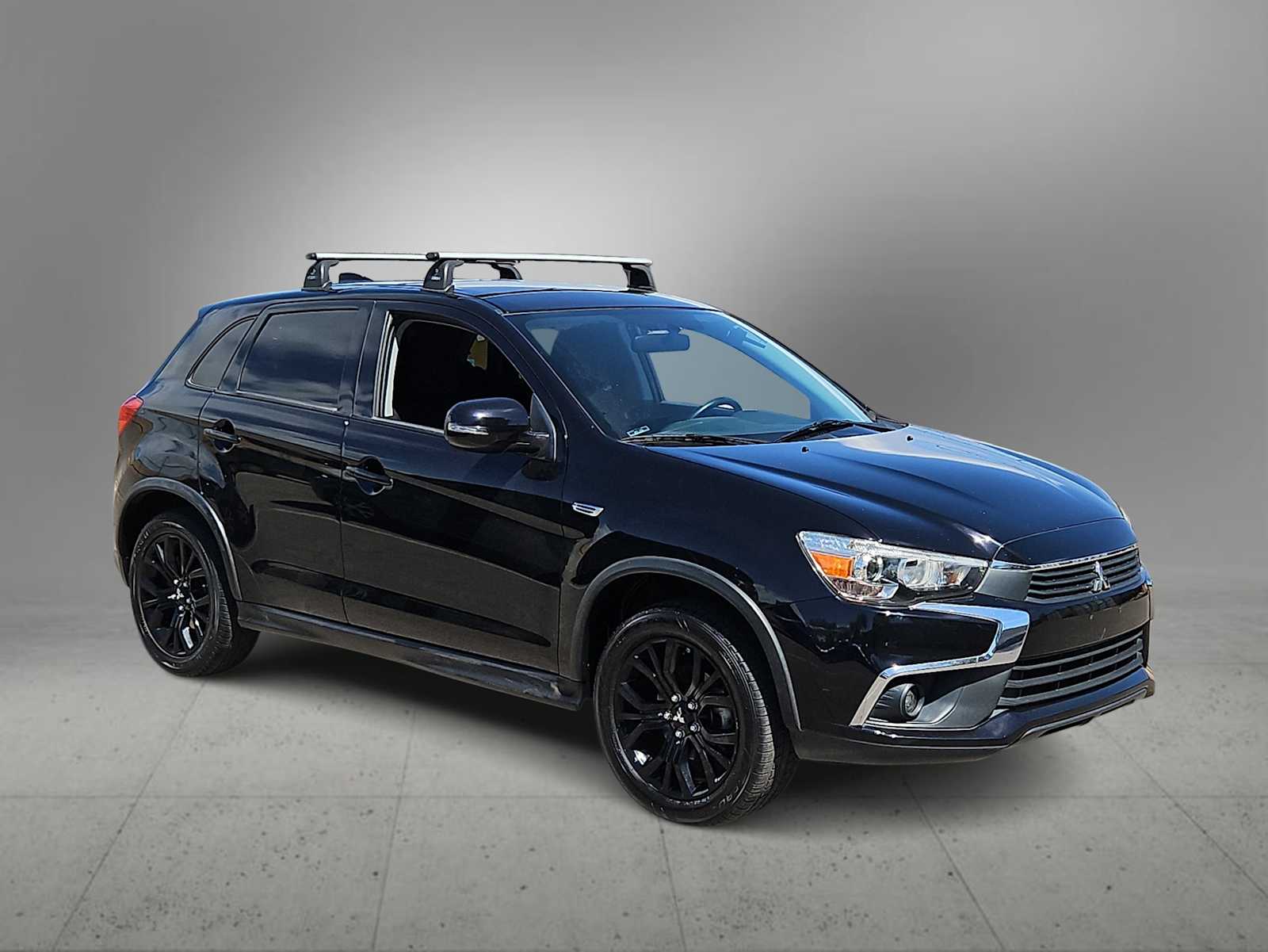 Thumbnail: 2017 Mitsubishi Outlander Sport - 2