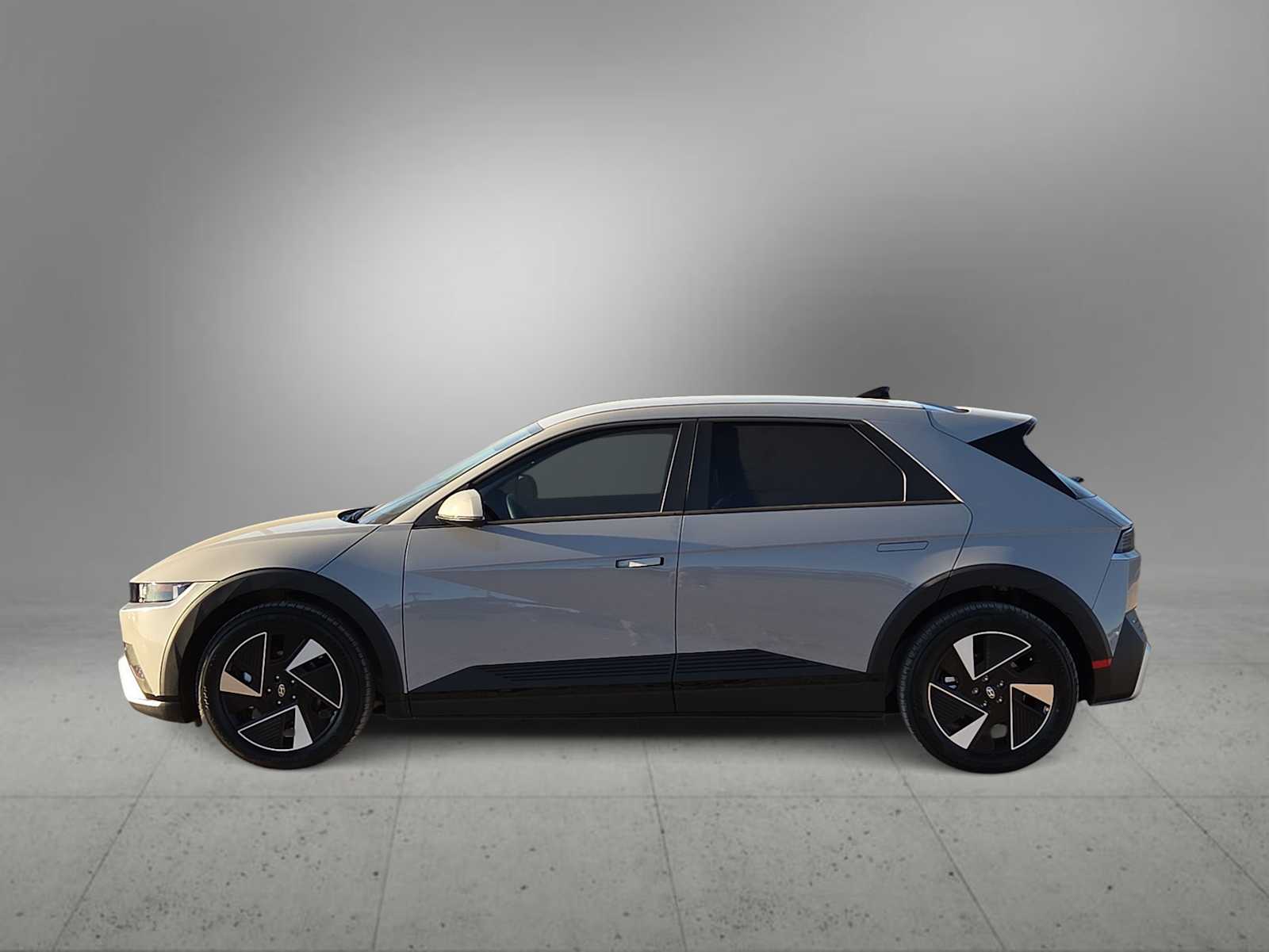 Thumbnail: 2026 Hyundai Ioniq 5 - 5