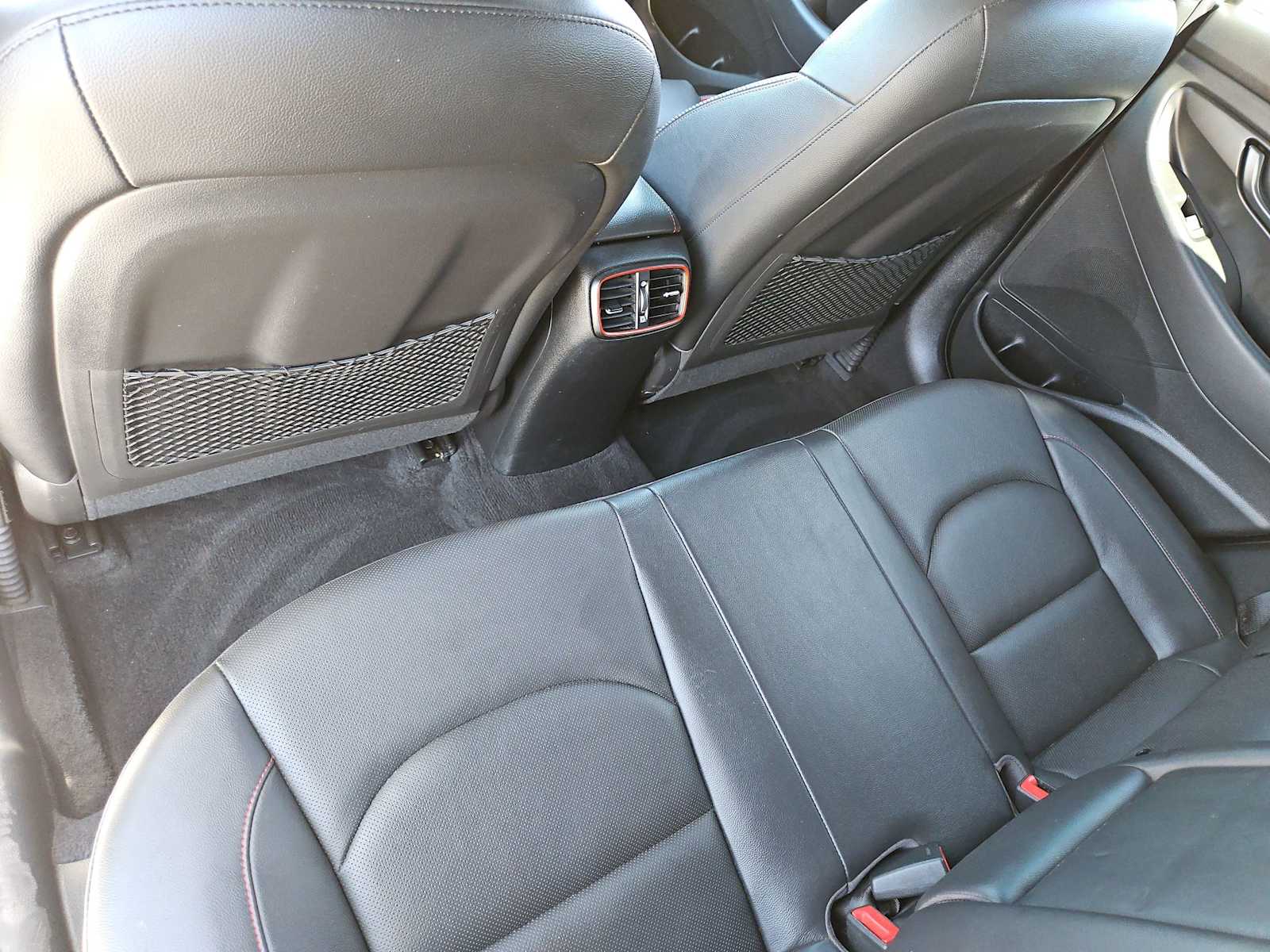 Thumbnail: 2020 Hyundai Elantra - 16