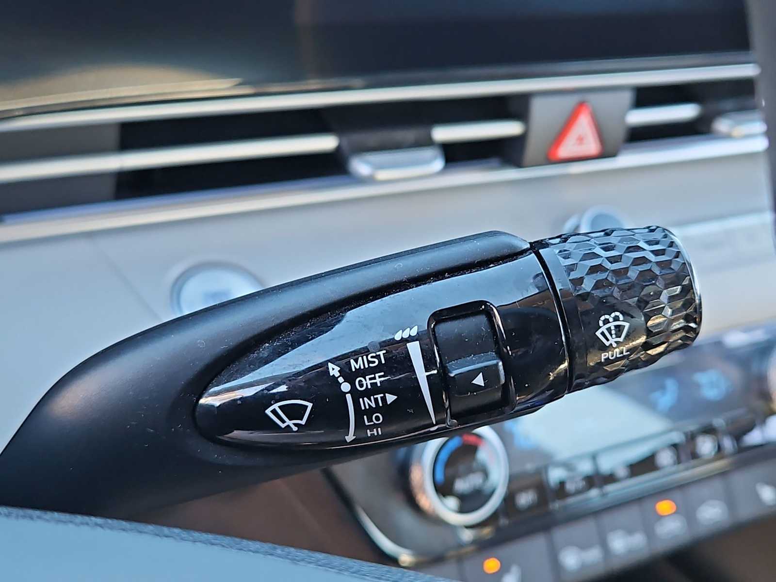 Thumbnail: 2024 Hyundai Elantra - 25